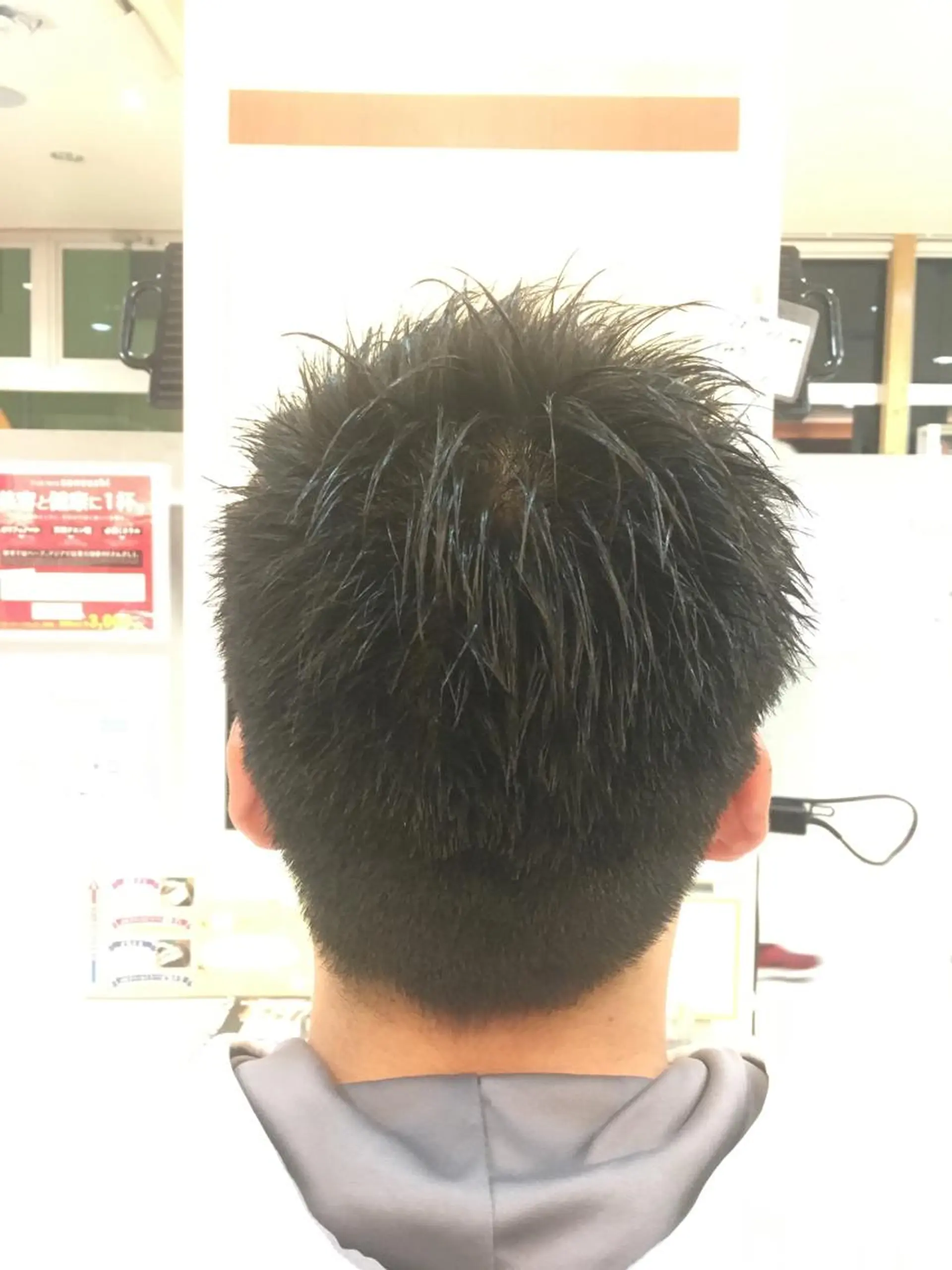 ショート メンズ 吉村 周馬のヘアスタイル