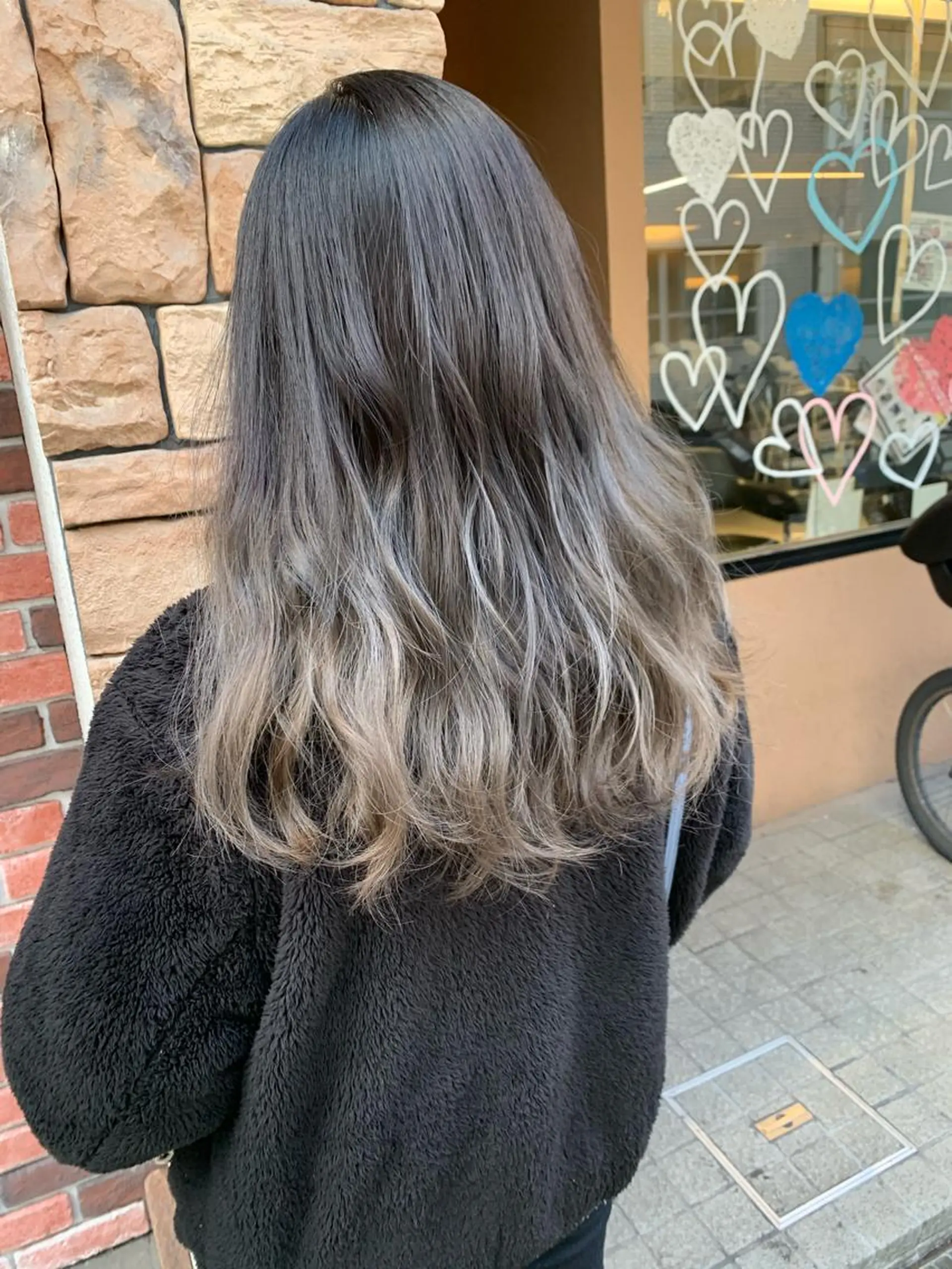 セミロング カラー パーマ ヘアアレンジ キッズ ネイル マツエク・マツパ 酸性ストレート 髪質改善大槻勇樹のヘアスタイル