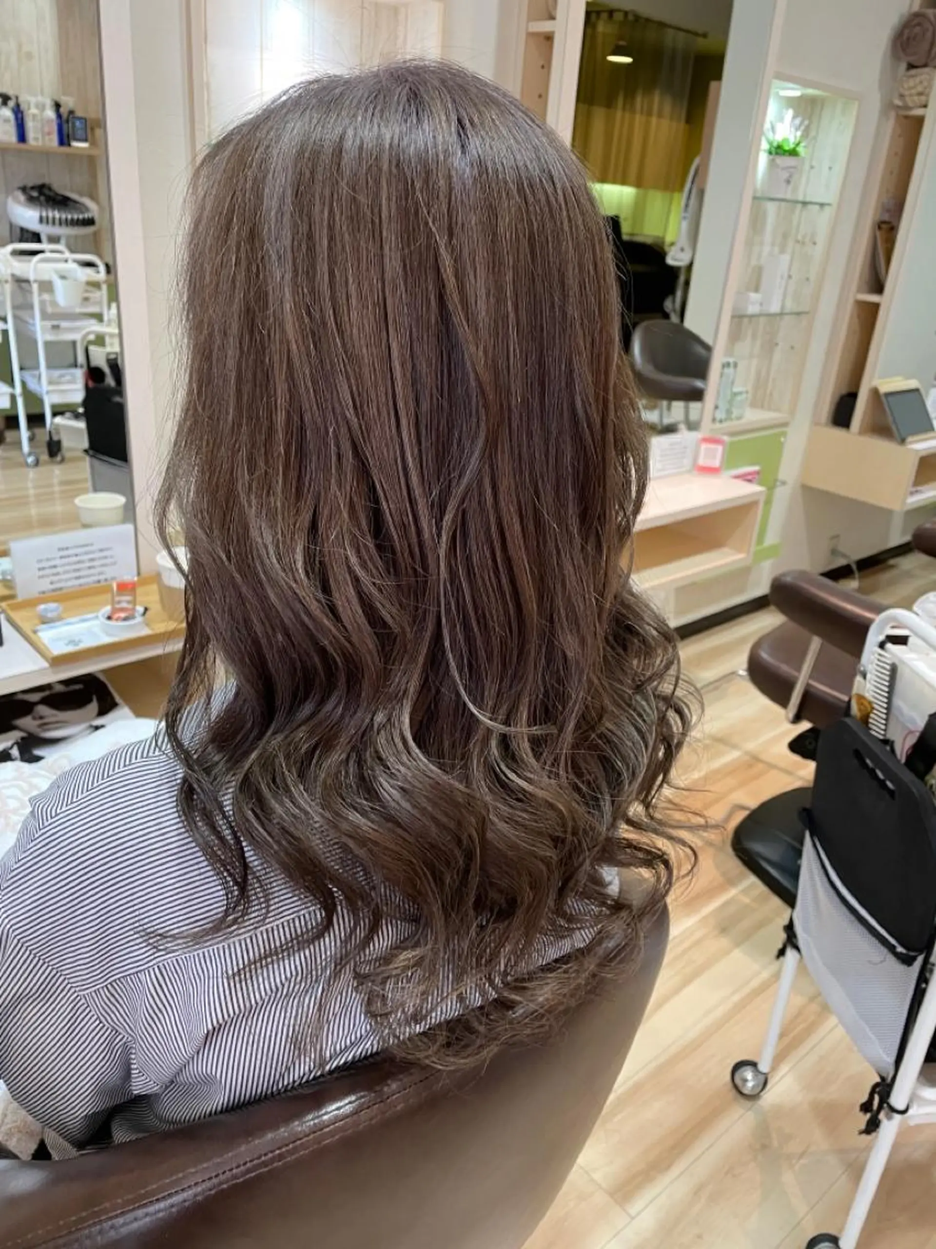 ロング パーマ 🌈派手髪ハイトーン 🌈鈴木亮太🌈のヘアスタイル