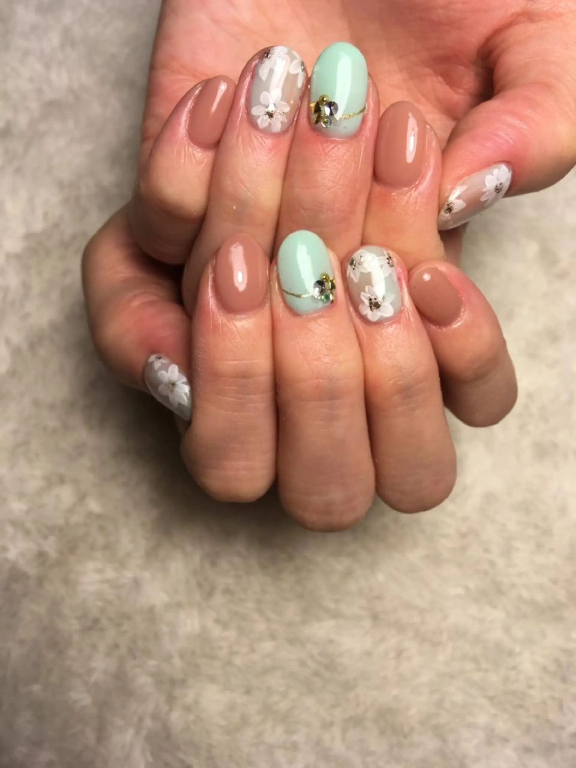 ネイル 中村 翠のネイルデザイン