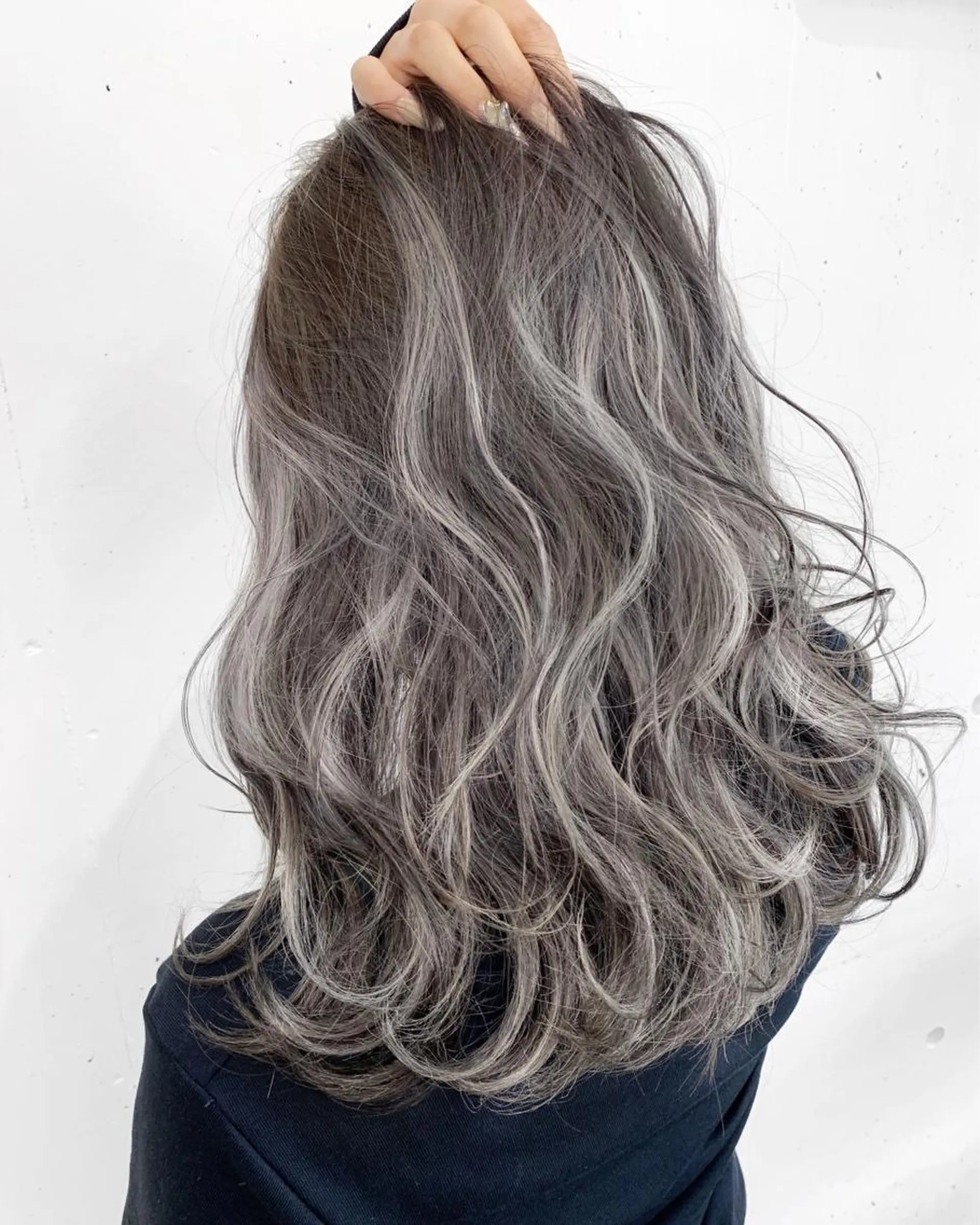 カラー ハイライトカラー ハイトーンカラー カット ヘアカラー トリートメント ヘッドスパ 🌿海外Style・ KOHEIのヘアスタイル