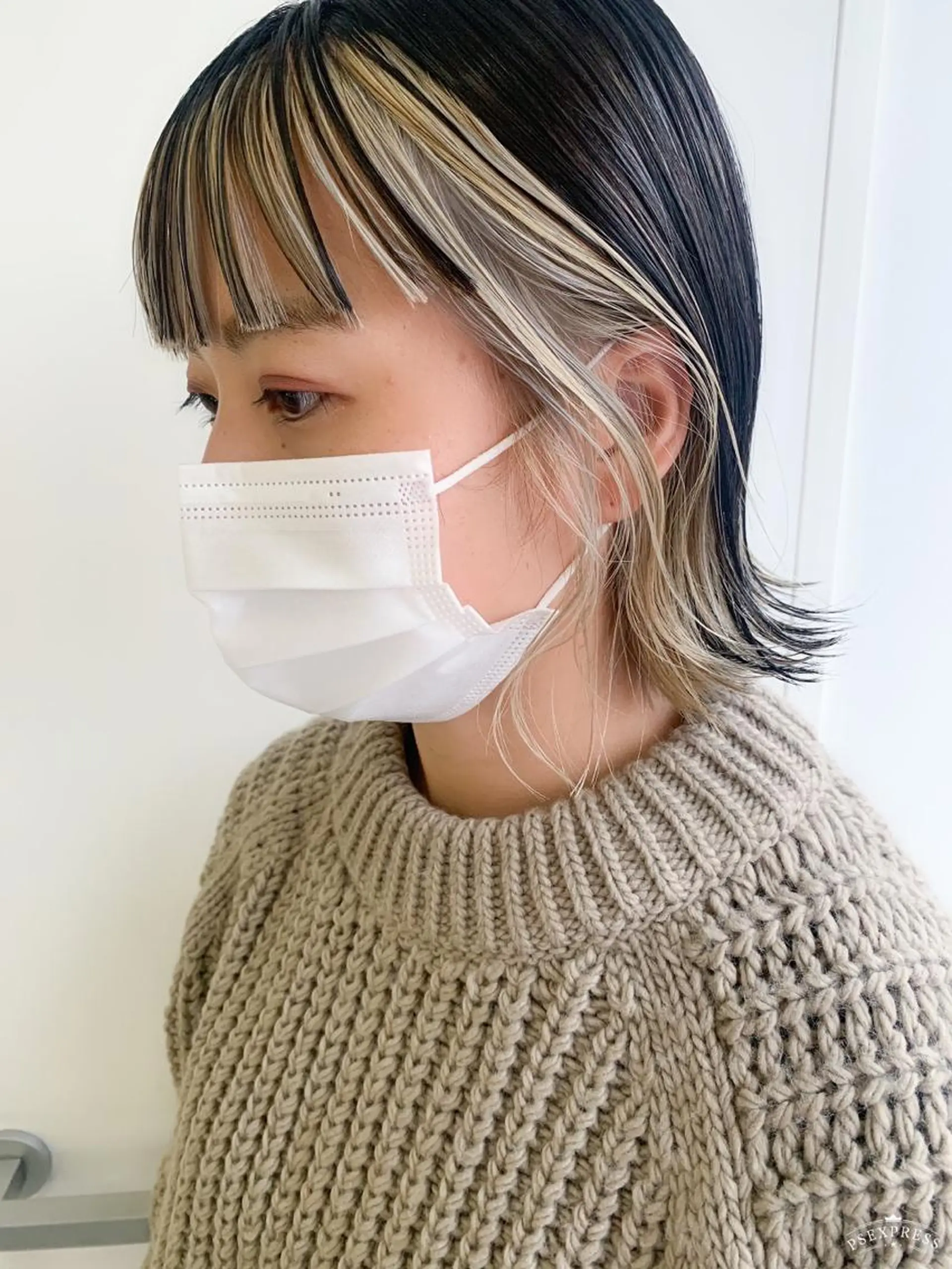 ショート nuu所属・💜ショート💜 ウルフ、ボブ二色亜美のヘアスタイル