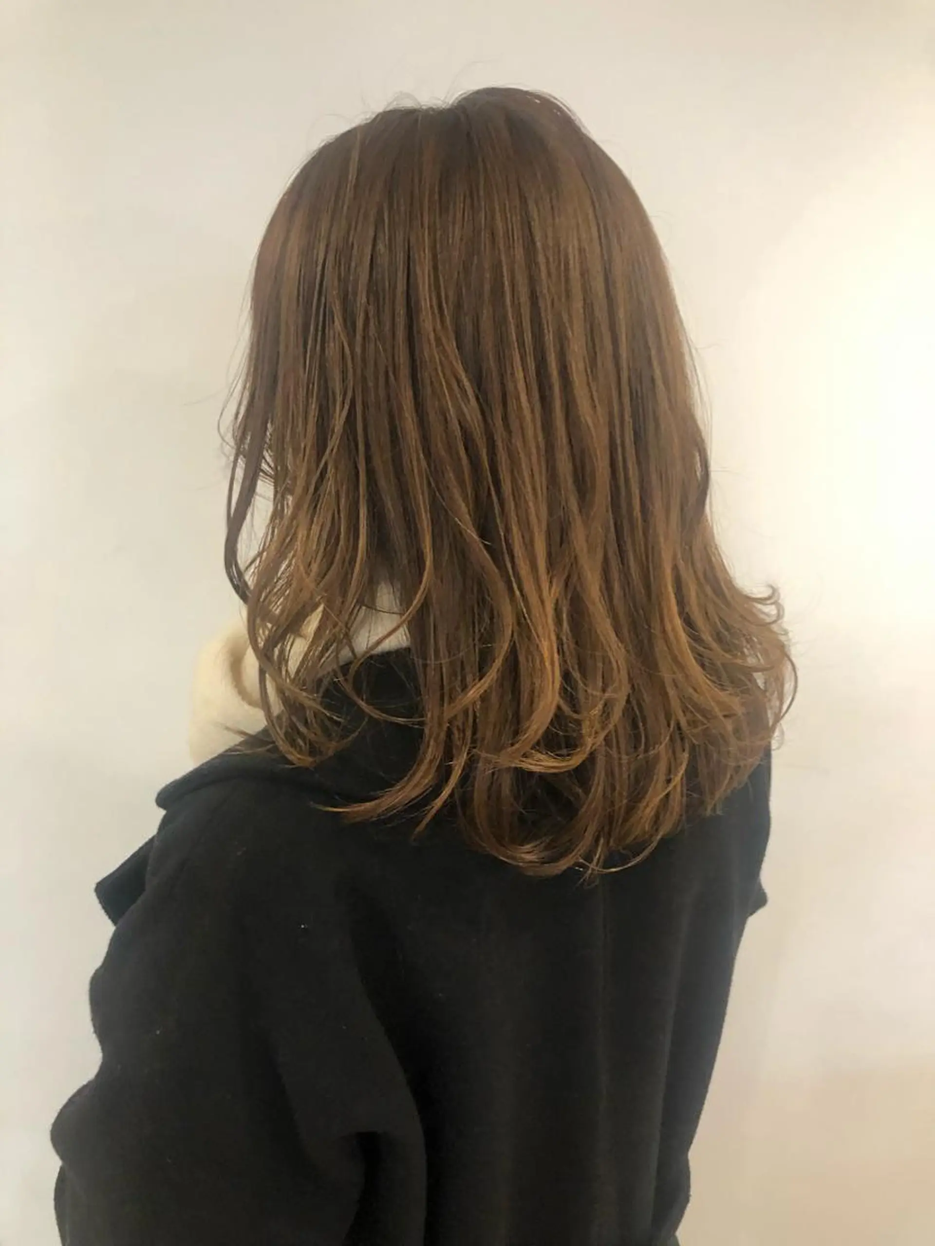 カラー 大迫 江梨のヘアスタイル