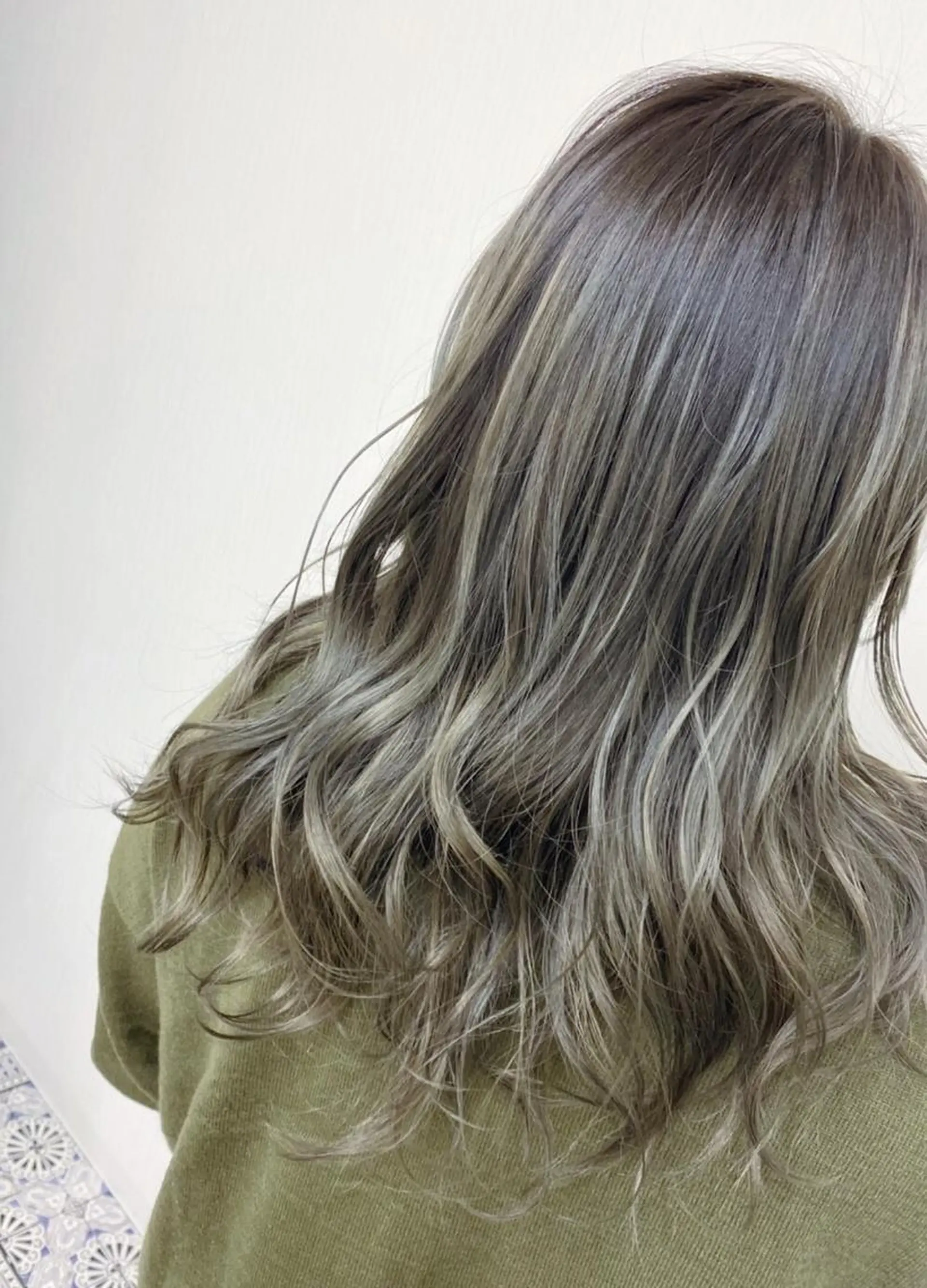 セミロング ブルーム プレミアムのヘアスタイル