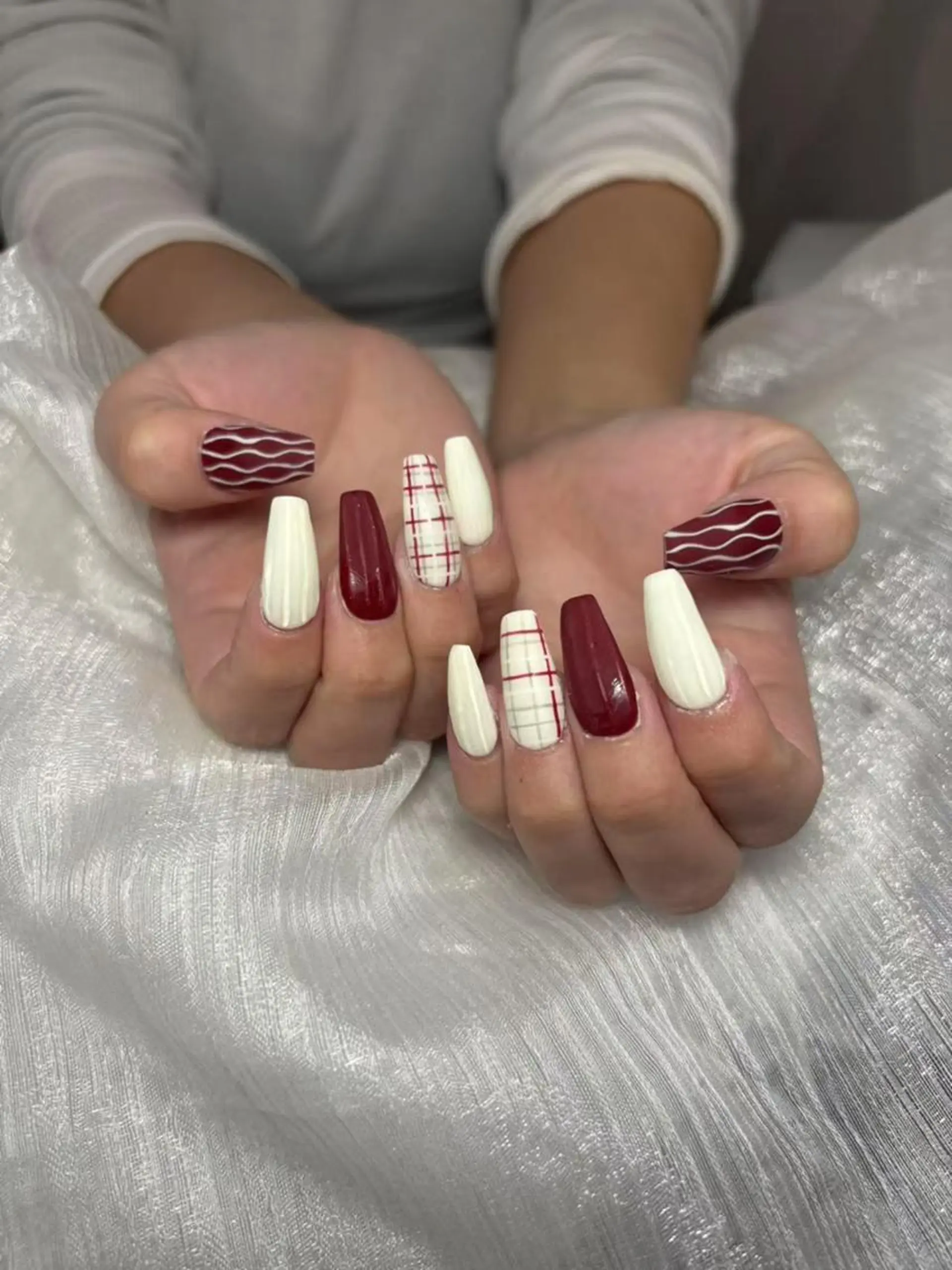 ネイル ハンドネイル ハンドケア DEMAIN- 🌹のネイルデザイン