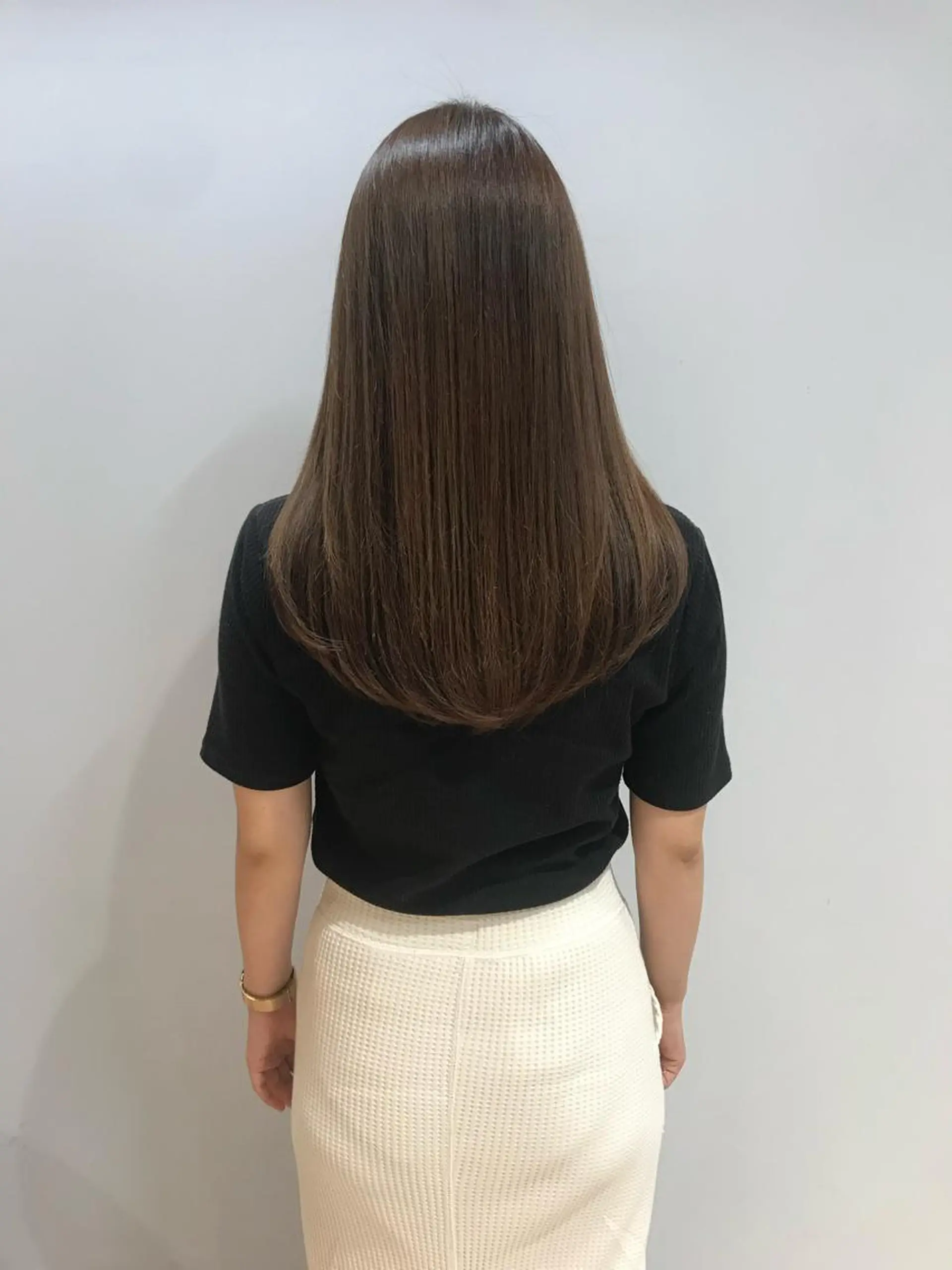 ロング 髪質改善✨透明感カラ ー🌈シエルブルーのヘアスタイル