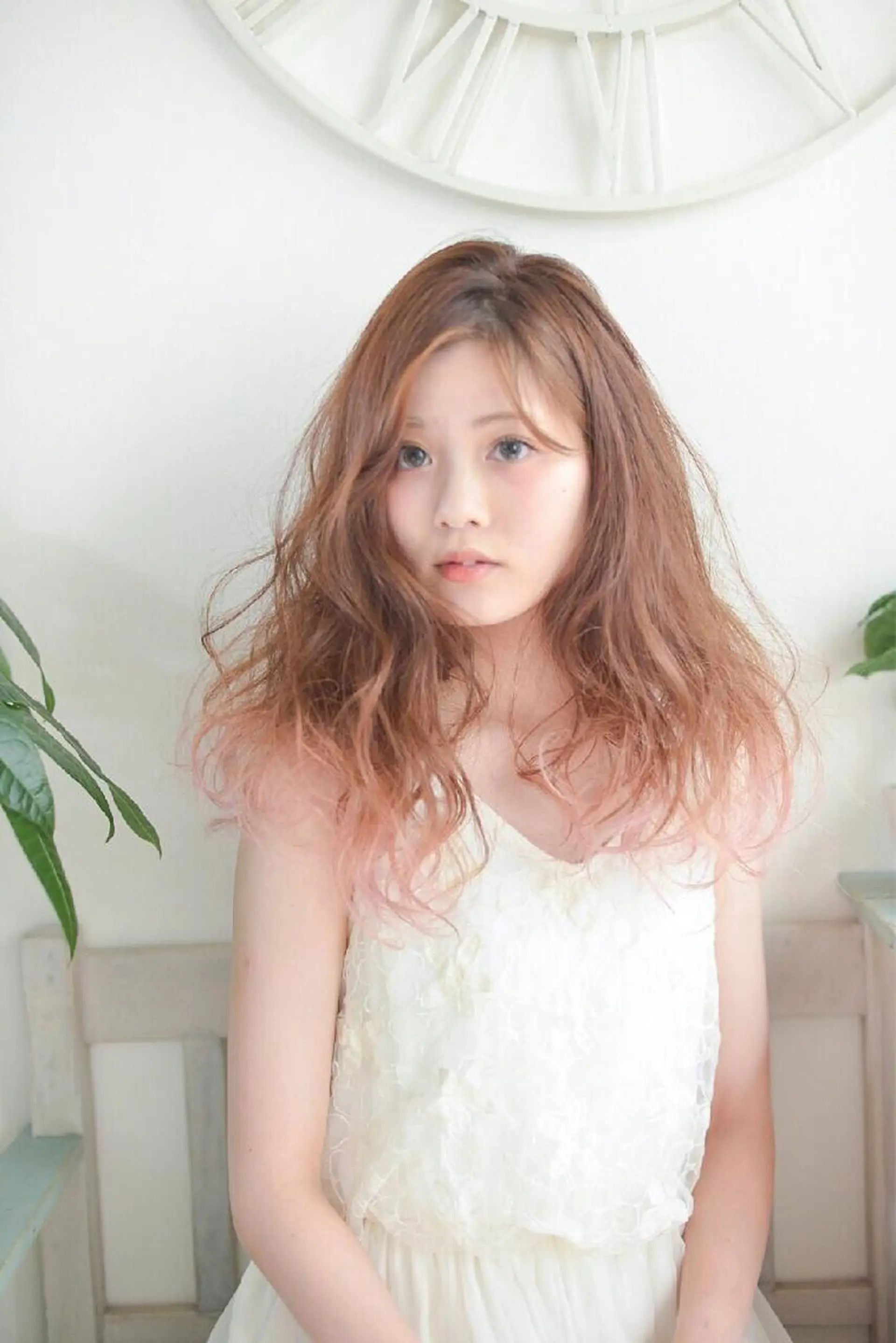 セミロング cachecache所属・及川 光のヘアスタイル