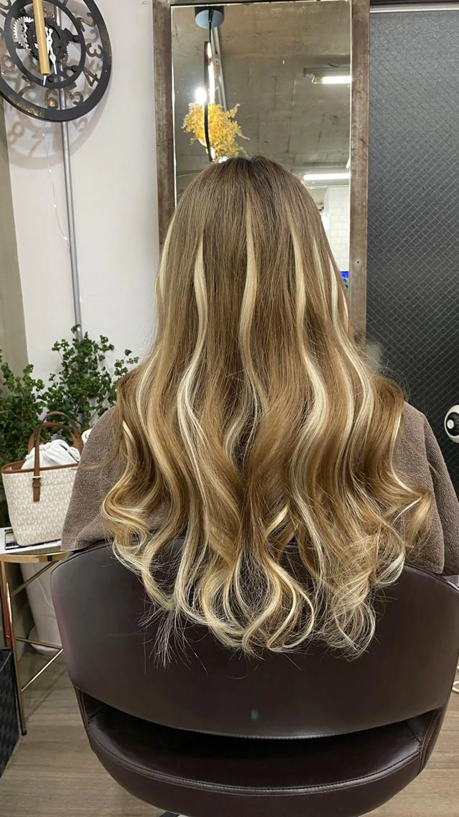 ロング プルエクステ界隈 ハイトーン/カツオ✨のヘアスタイル