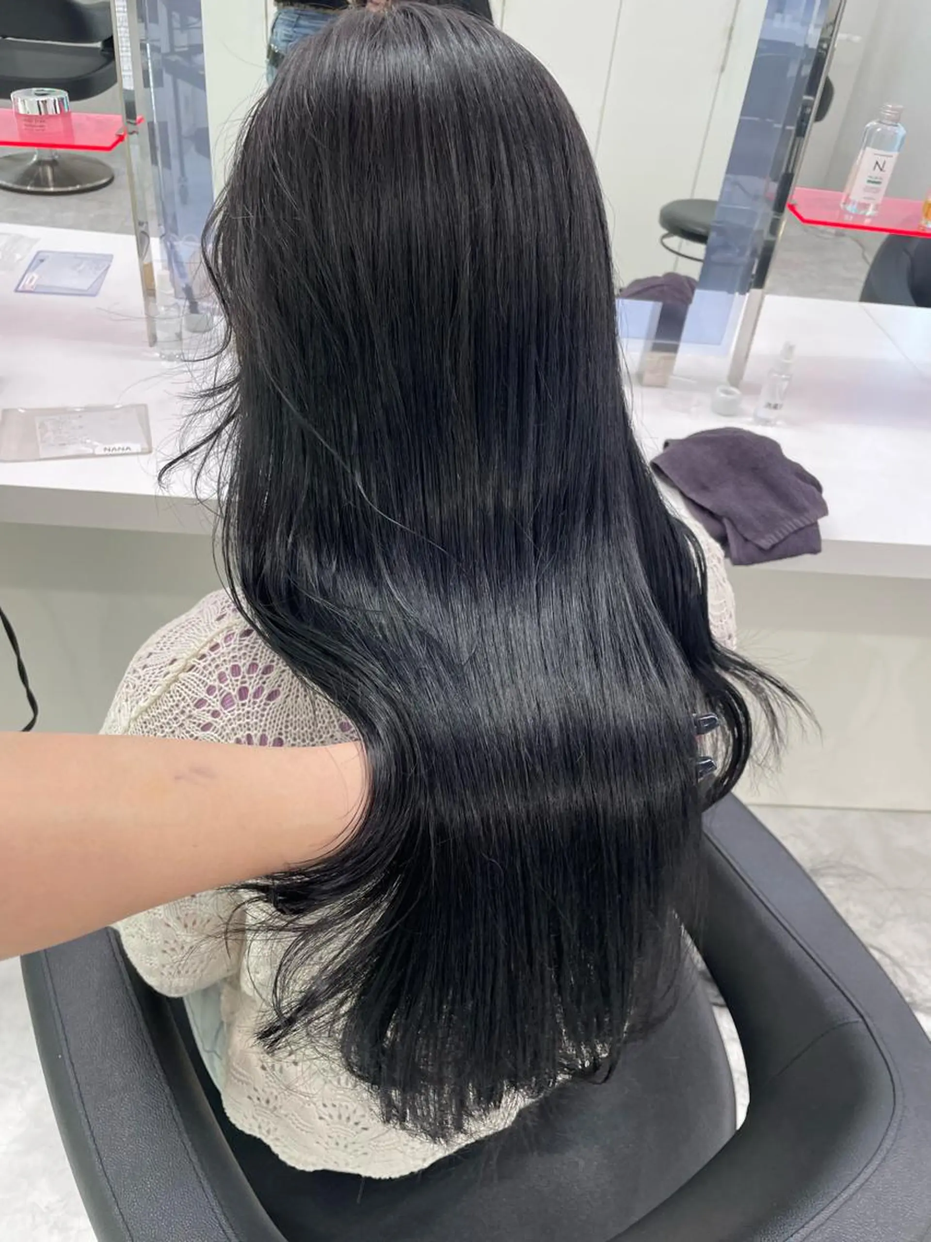 セミロング カラー ヘアアレンジ Ella所属・nana【艶髪】/ レイヤー/縮毛矯正のヘアスタイル