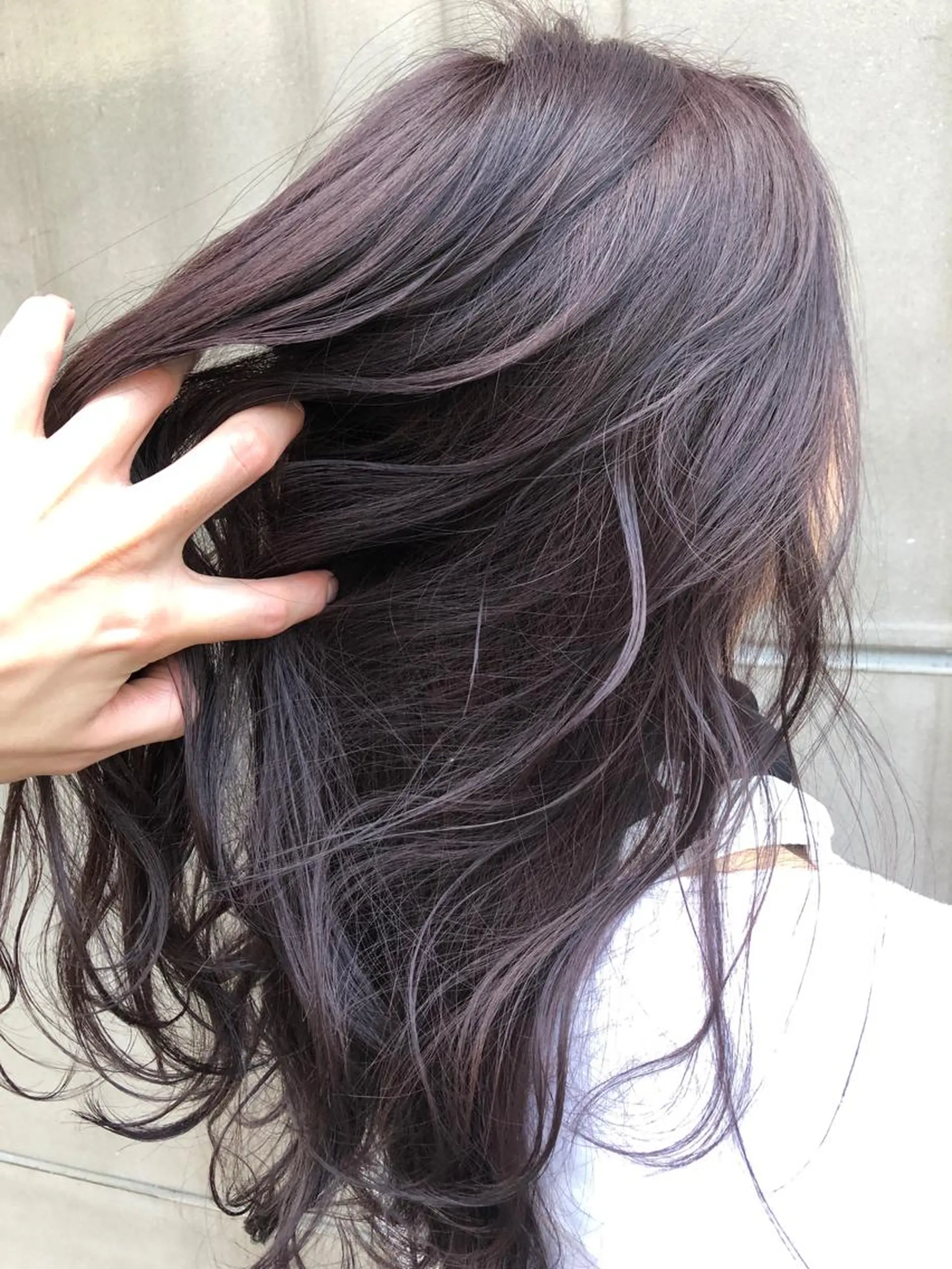 セミロング カラー Ways TOKYO所属・北間 寛哉のヘアスタイル