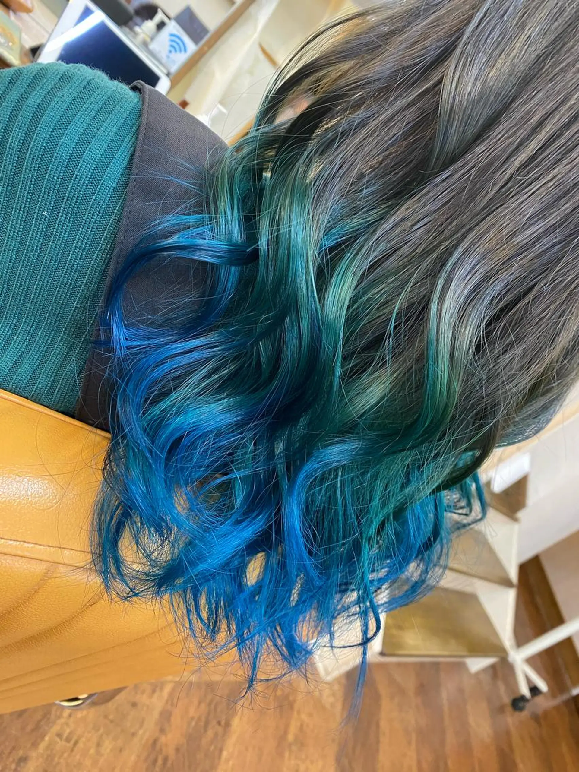 ロング 服部 和香のヘアスタイル