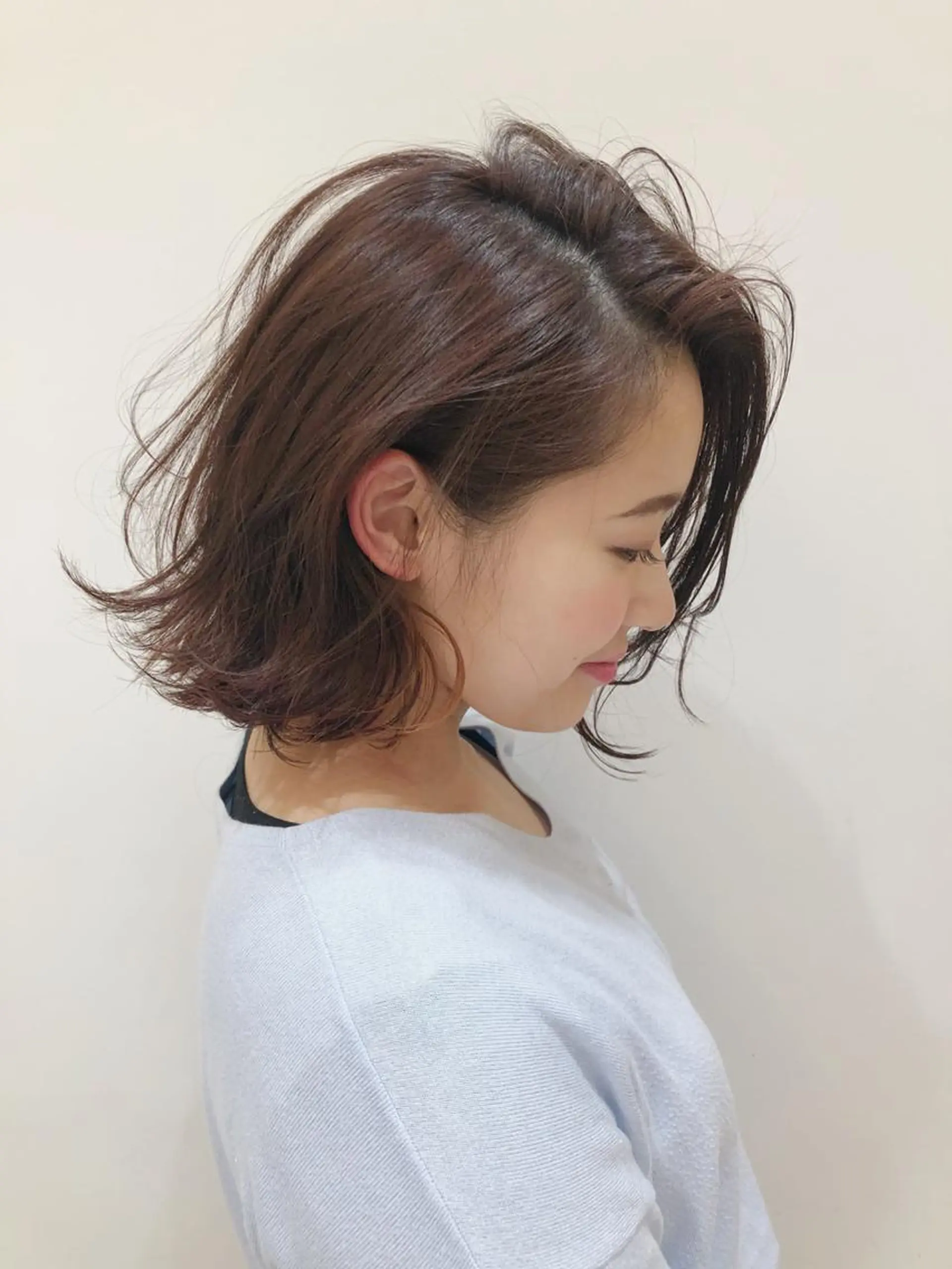 ミディアム due hair 京都駅前店 MILBON オージュア認定サロン【デューヘアー】所属・ハイトーンブリーチ 土坂　由志【京都】のヘアスタイル