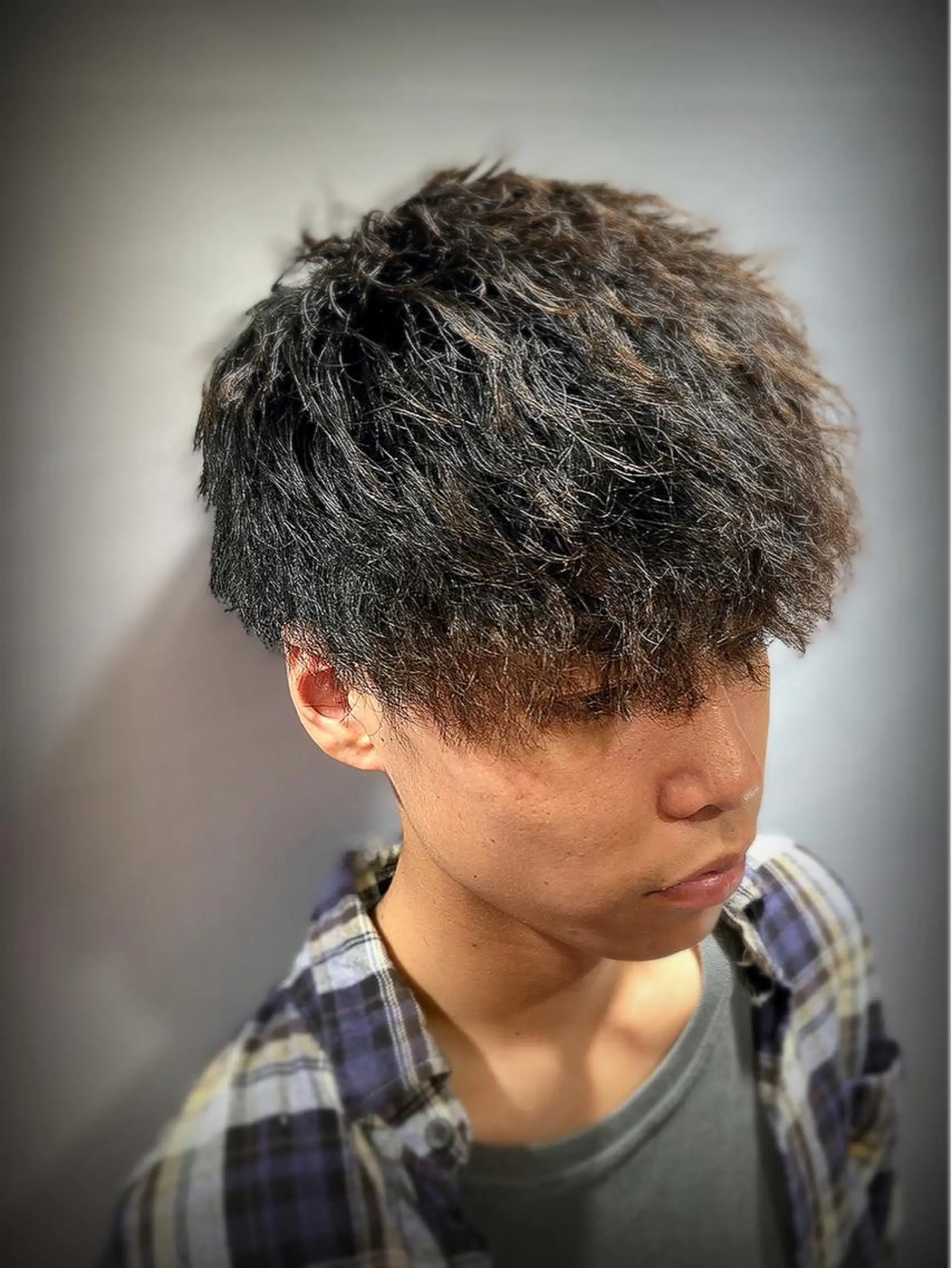 ミディアム ミディアムパーマ メンズ特化美容師 井上大輔のヘアスタイル