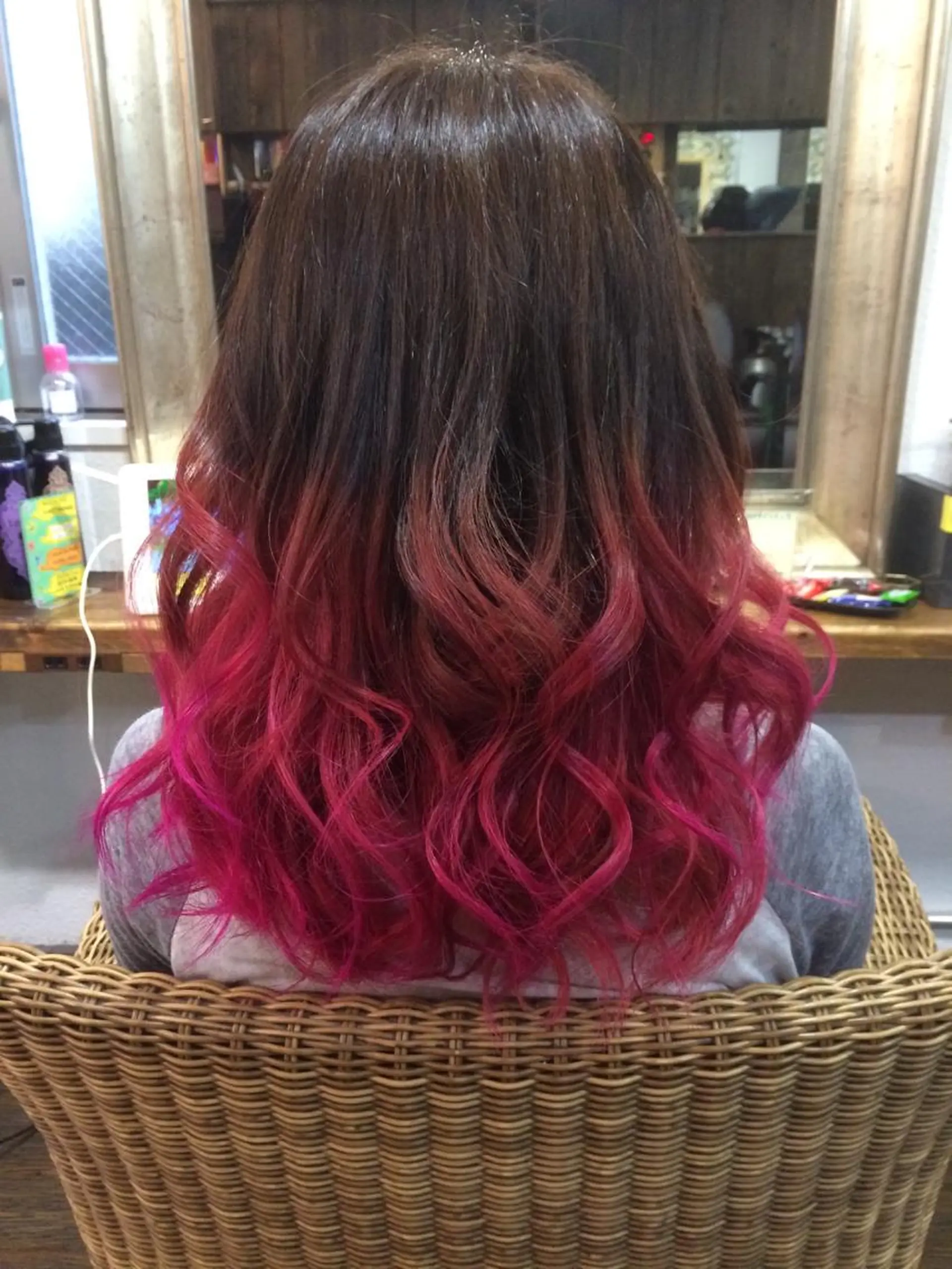 ミディアム セミロング カラー ダブルカラー グラデーションカラー 髪質改善×ハイトーン 中田啄也のヘアスタイル