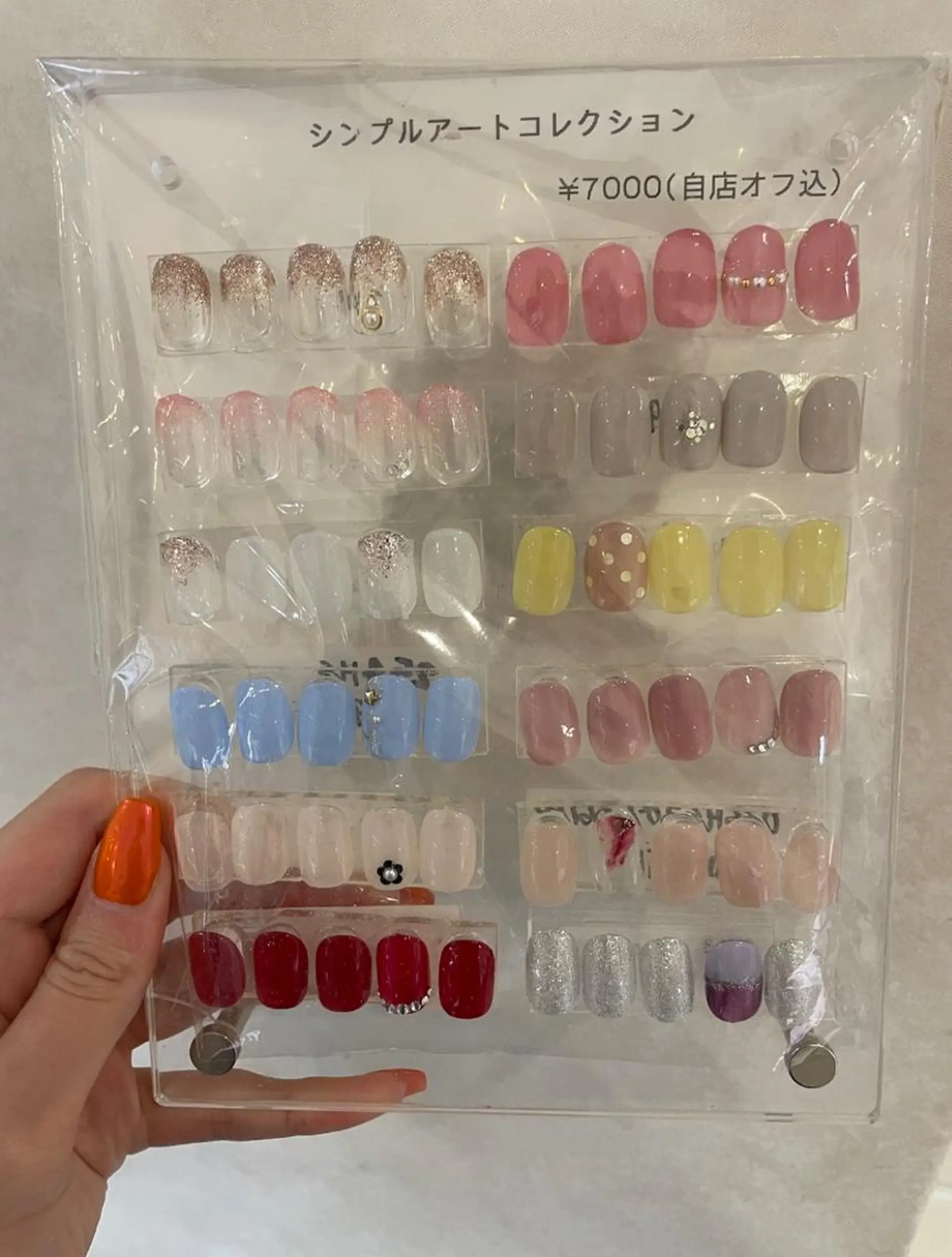 ネイル アートネイル シンプルネイル アンジェリカミッシェル関内店所属・内海 千尋のネイルデザイン