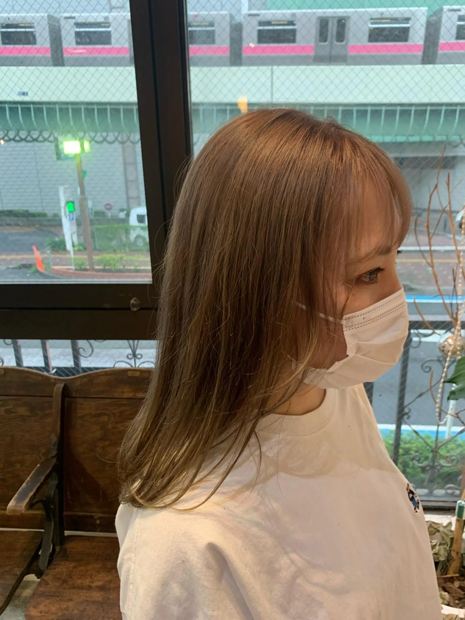 ミディアム カラー ベージュカラー カット パーマ トリートメント ヘアセット 金子 廉のヘアスタイル