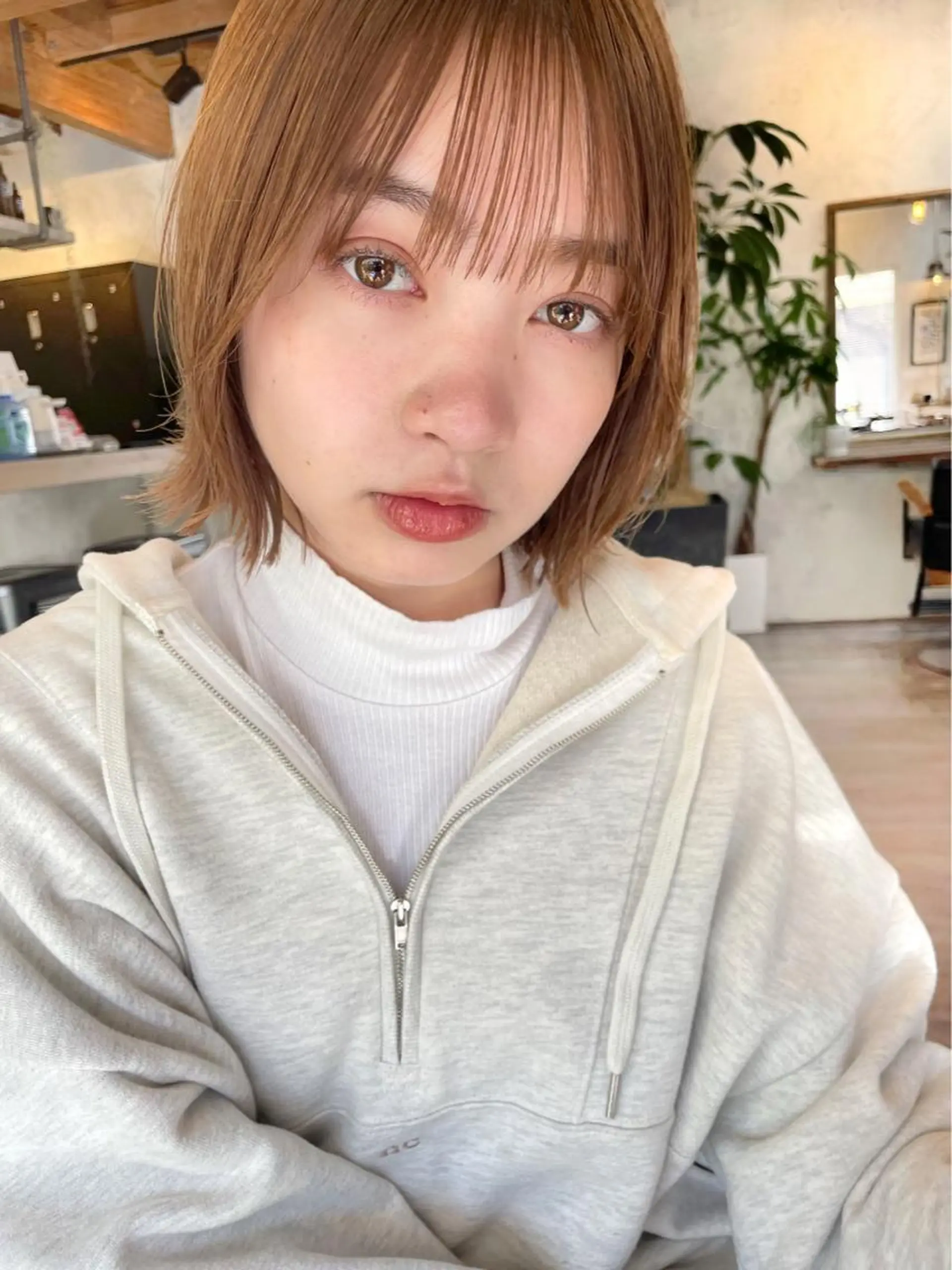 ショート カラー カット ヘアカラー トリートメント 結べるレイヤーボブ くびれLady表参道のヘアスタイル