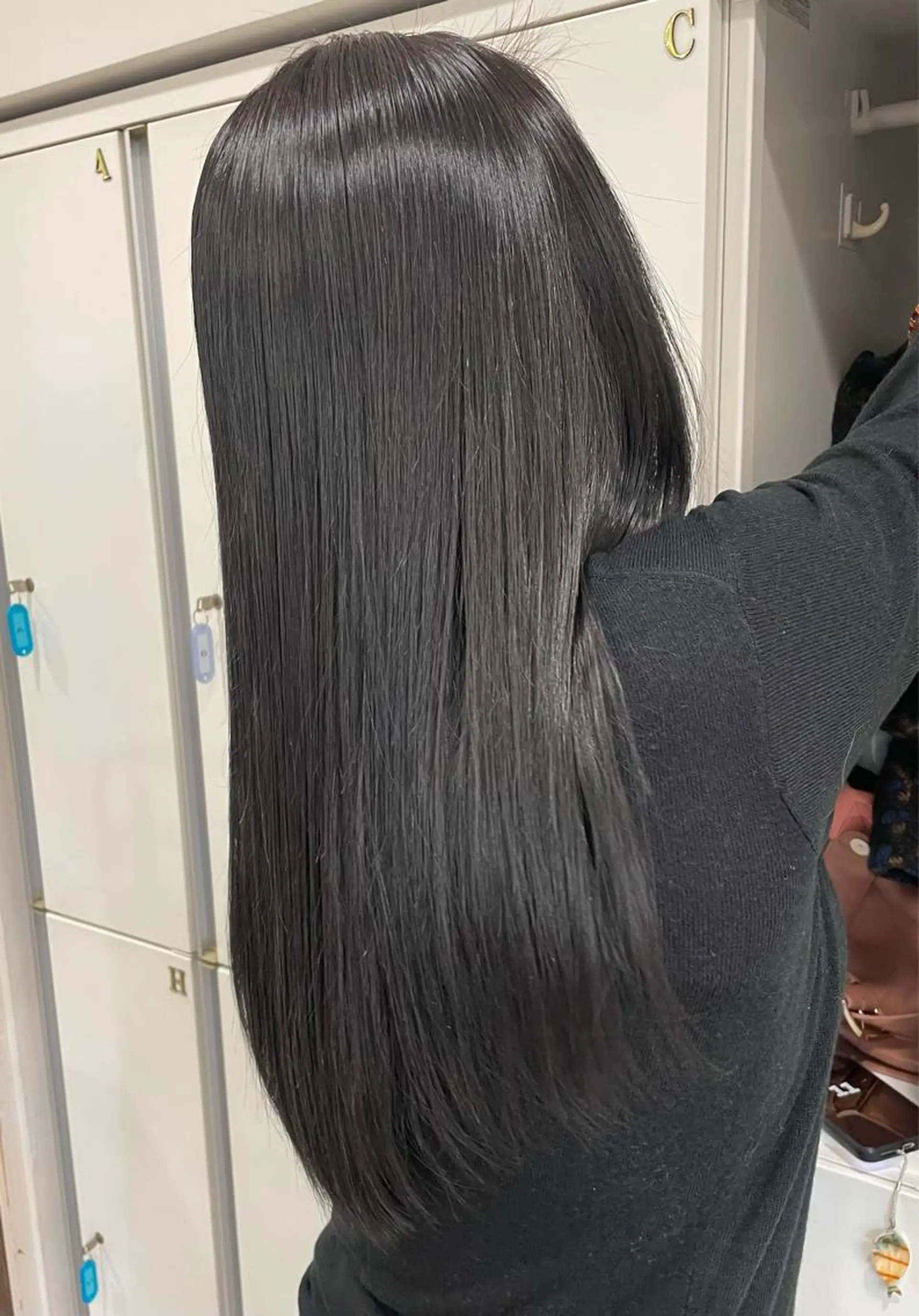 ロング 縮毛矯正 🔷ブリーチバレイヤ ージュ🔷飯野達也のヘアスタイル