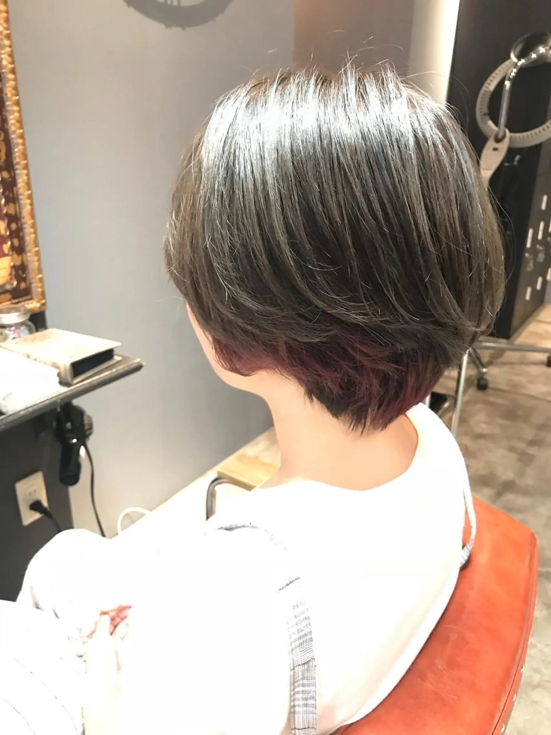 ショート カラー ダブルカラー ハイトーンカラー インナーカラー レッドカラー Deseo 髪質改善 店長🫧ダイトのヘアスタイル