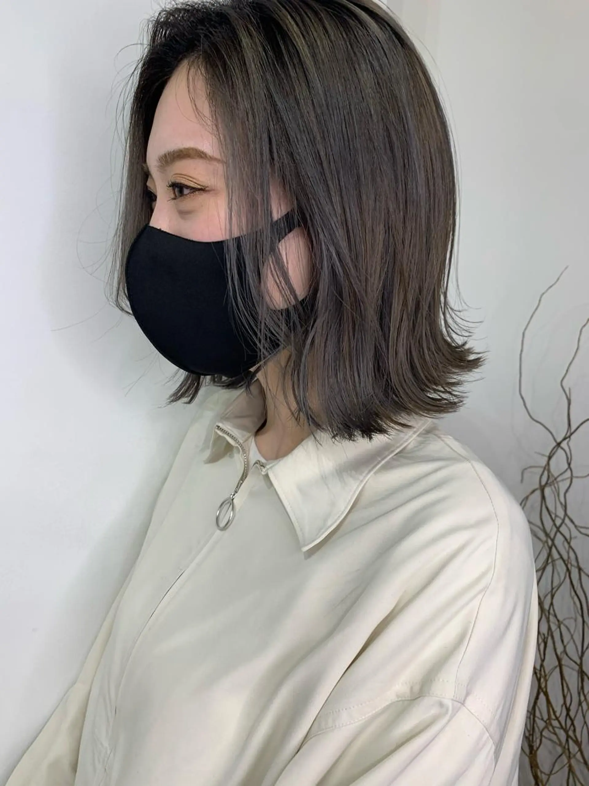 ミディアム カラー グレージュ ハイライトカラー ハイライト ヘアカラー トリートメント レイヤー/顔周り /AKARIのヘアスタイル