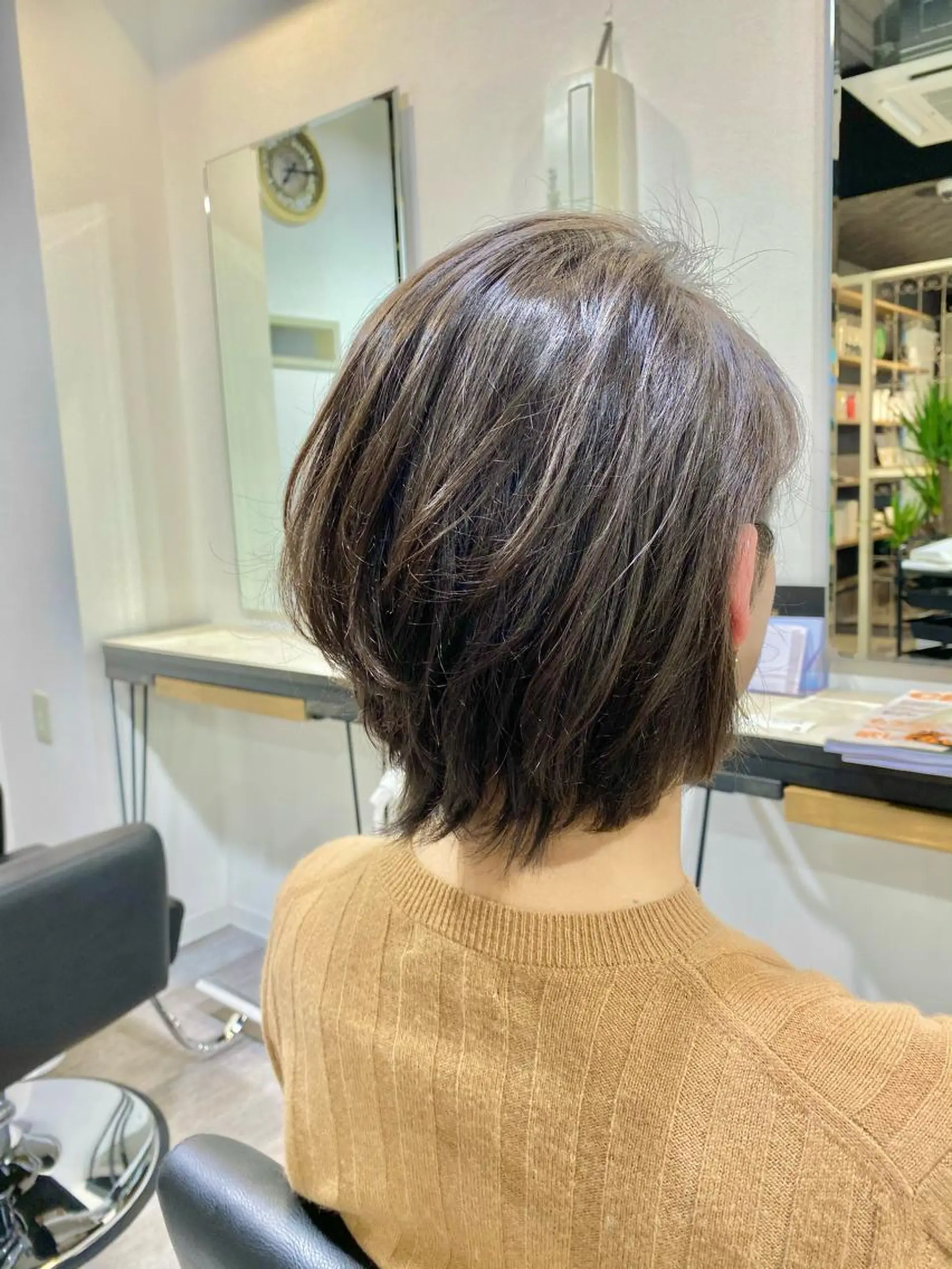 ショート カラー ハンサムショート アディクシーカラー バレイヤージュ ブリーチ ケアブリーチ カット ヘアカラー unpeu hair  二条所属・先着1名様限定 カット無料のヘアスタイル