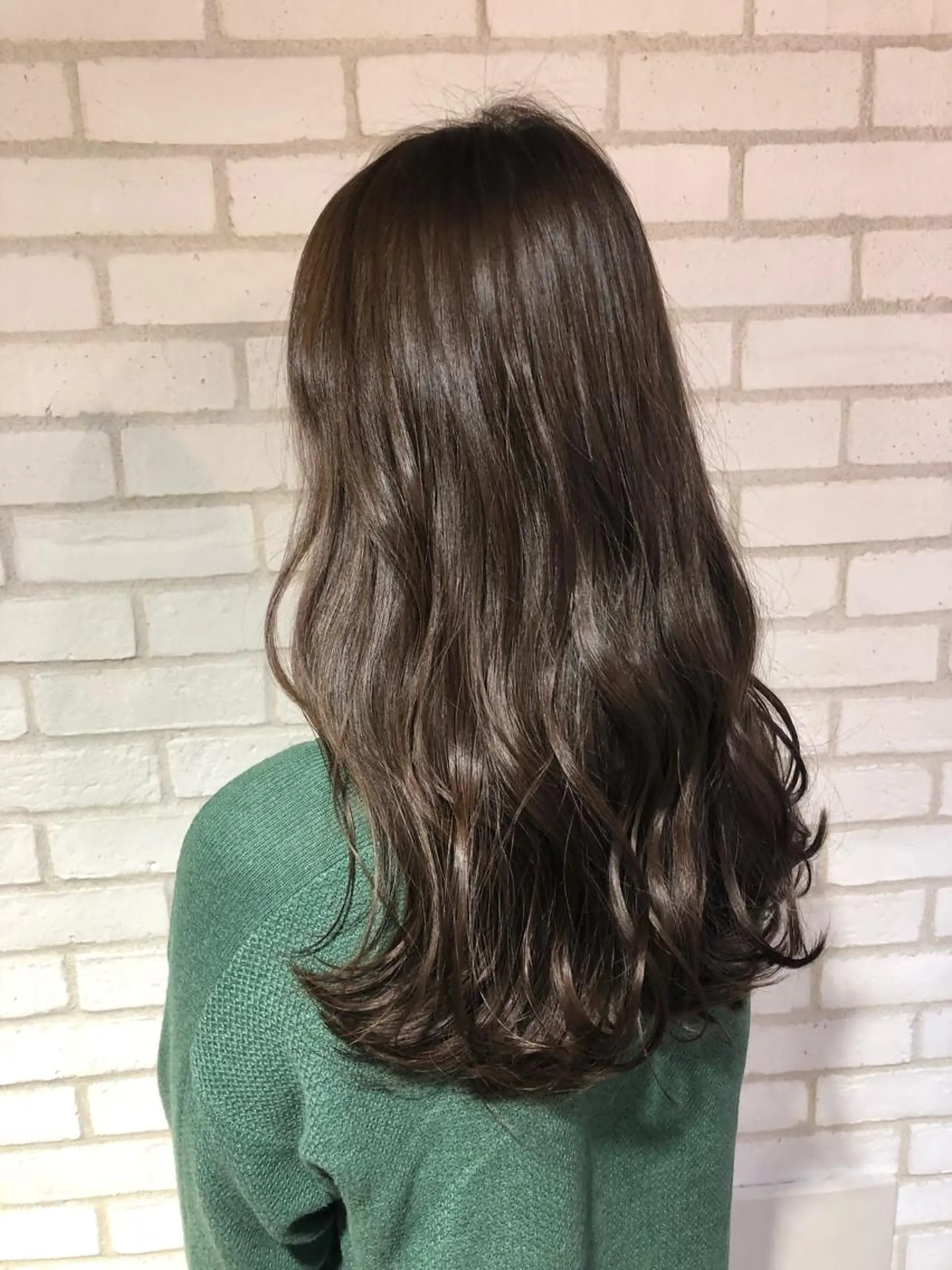 ロング カラー パーマ ヘアアレンジ メンズ キッズ ネイル マツエク・マツパ アッシュ ベージュカラー 赤色 新宿/髪質改善/ 美髪矯正✨浅江通友のヘアスタイル