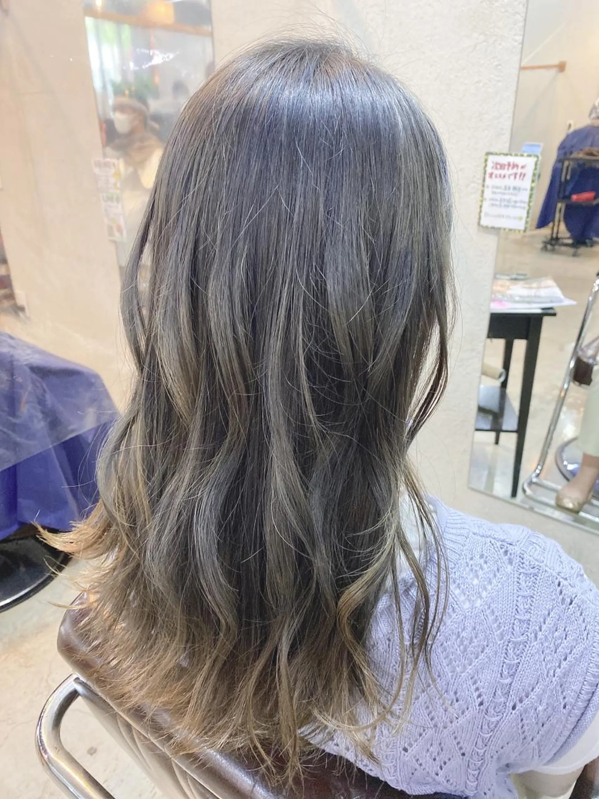 ロング カラー ヘアアレンジ グレージュ カーキグレージュ カット ヘアカラー 桜田 修未のヘアスタイル