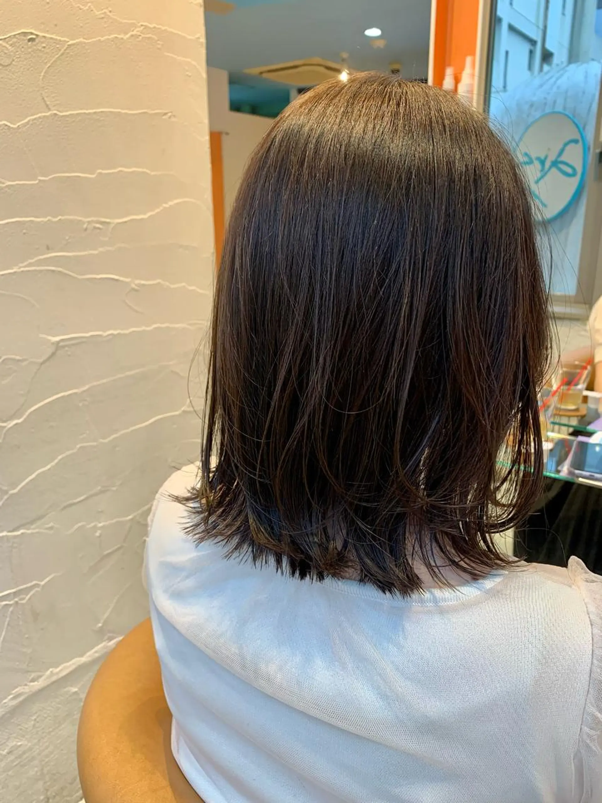 ミディアム カラー カット ヘアカラー トリートメント うしだ かおるのヘアスタイル