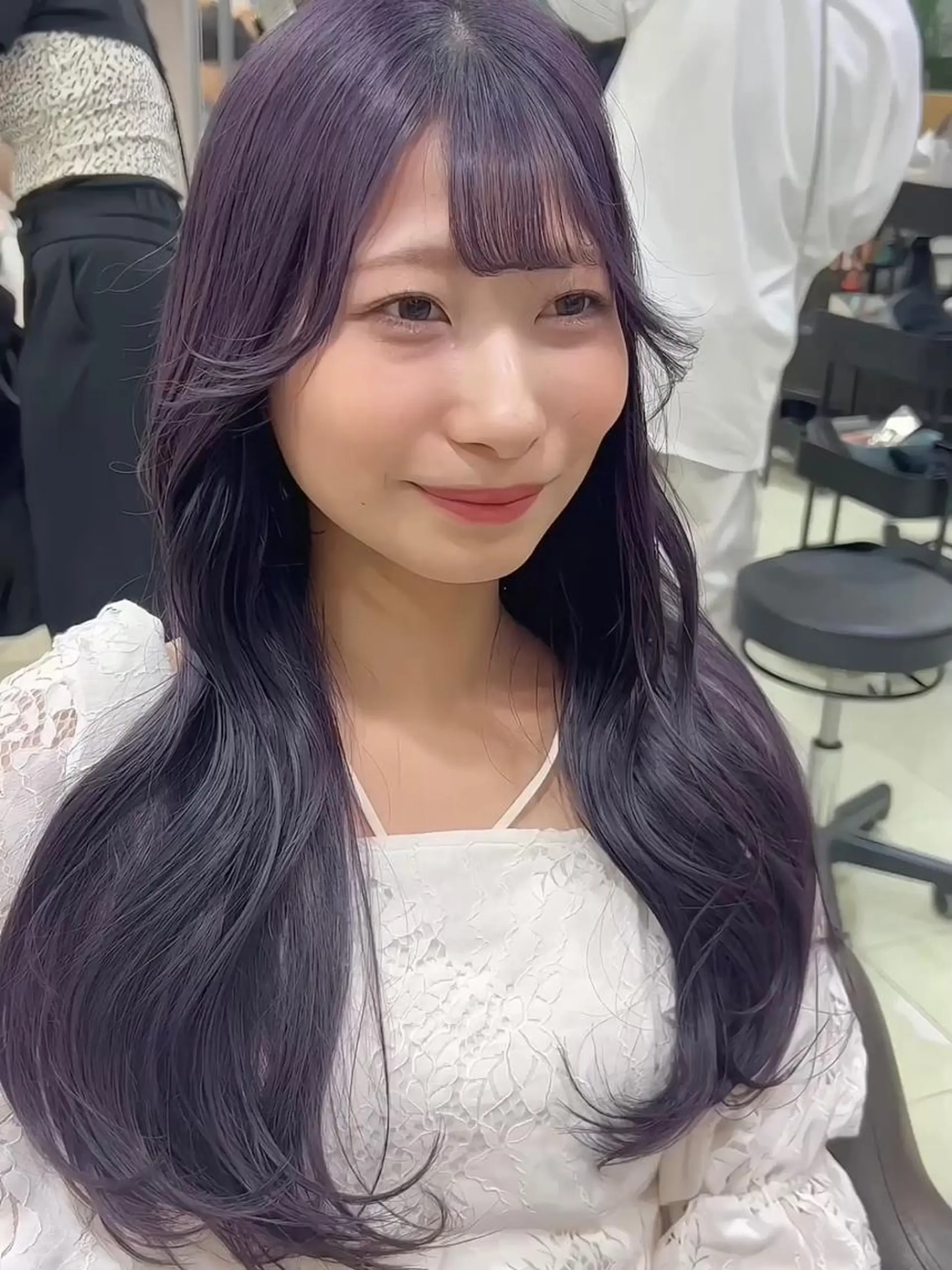 ミディアム 暖色ｶﾗｰ/ﾚｲﾔｰ ｶｯﾄ/Yunaのヘアスタイル