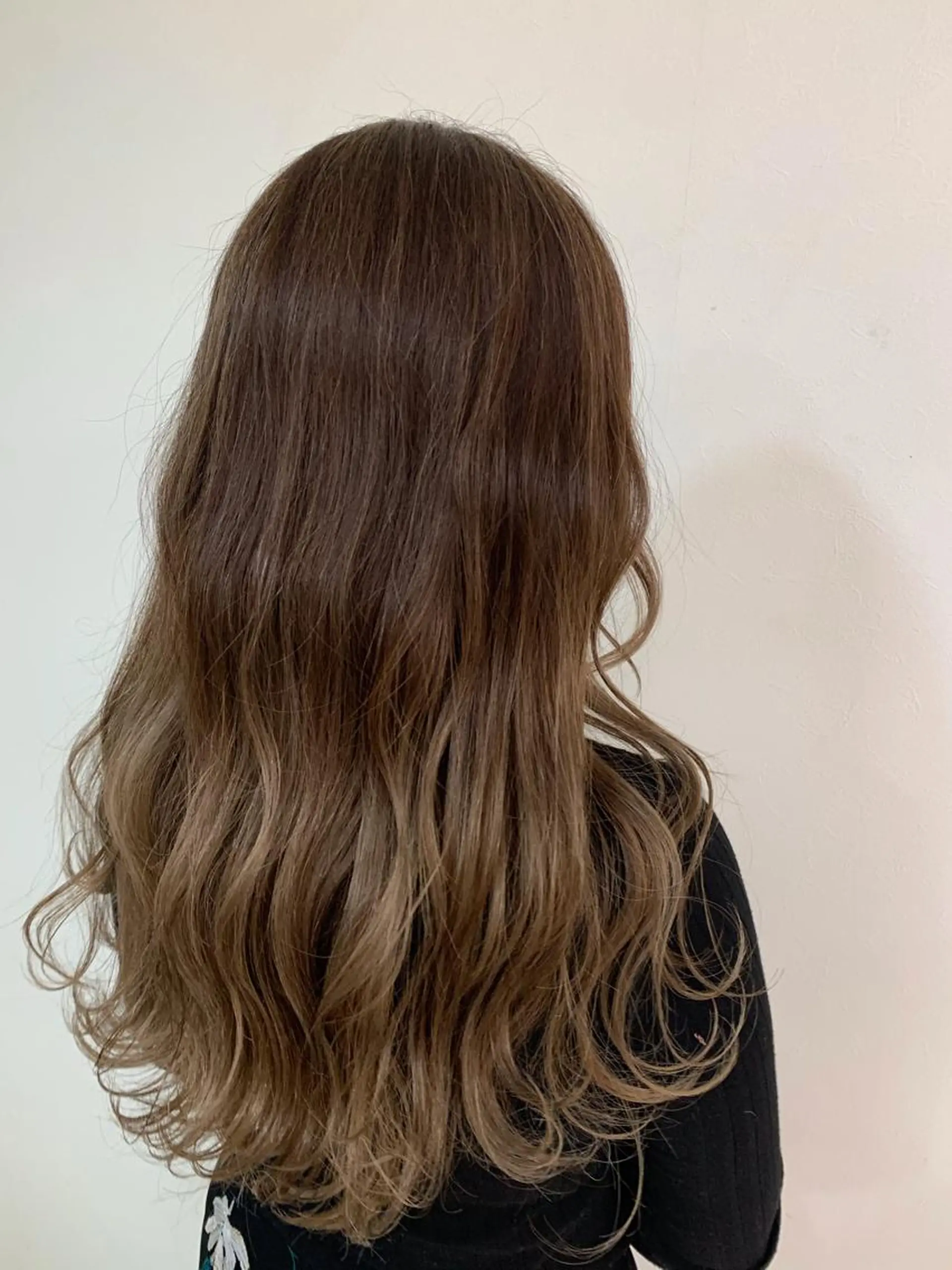 ロング ヘアカラー トリートメント BIANCA isesaki 小暮のヘアスタイル