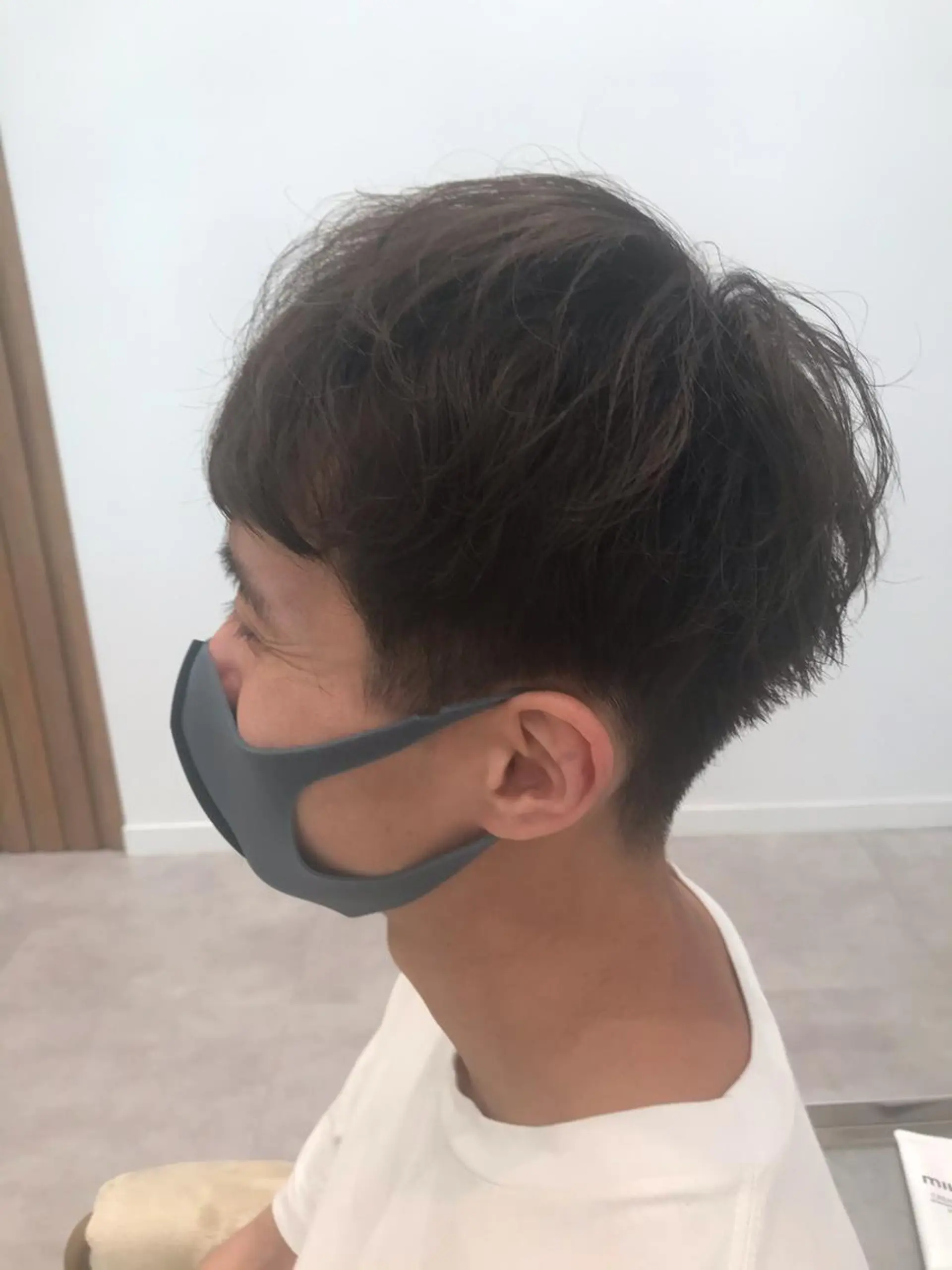 カラー メンズ 木野田 萌のヘアスタイル