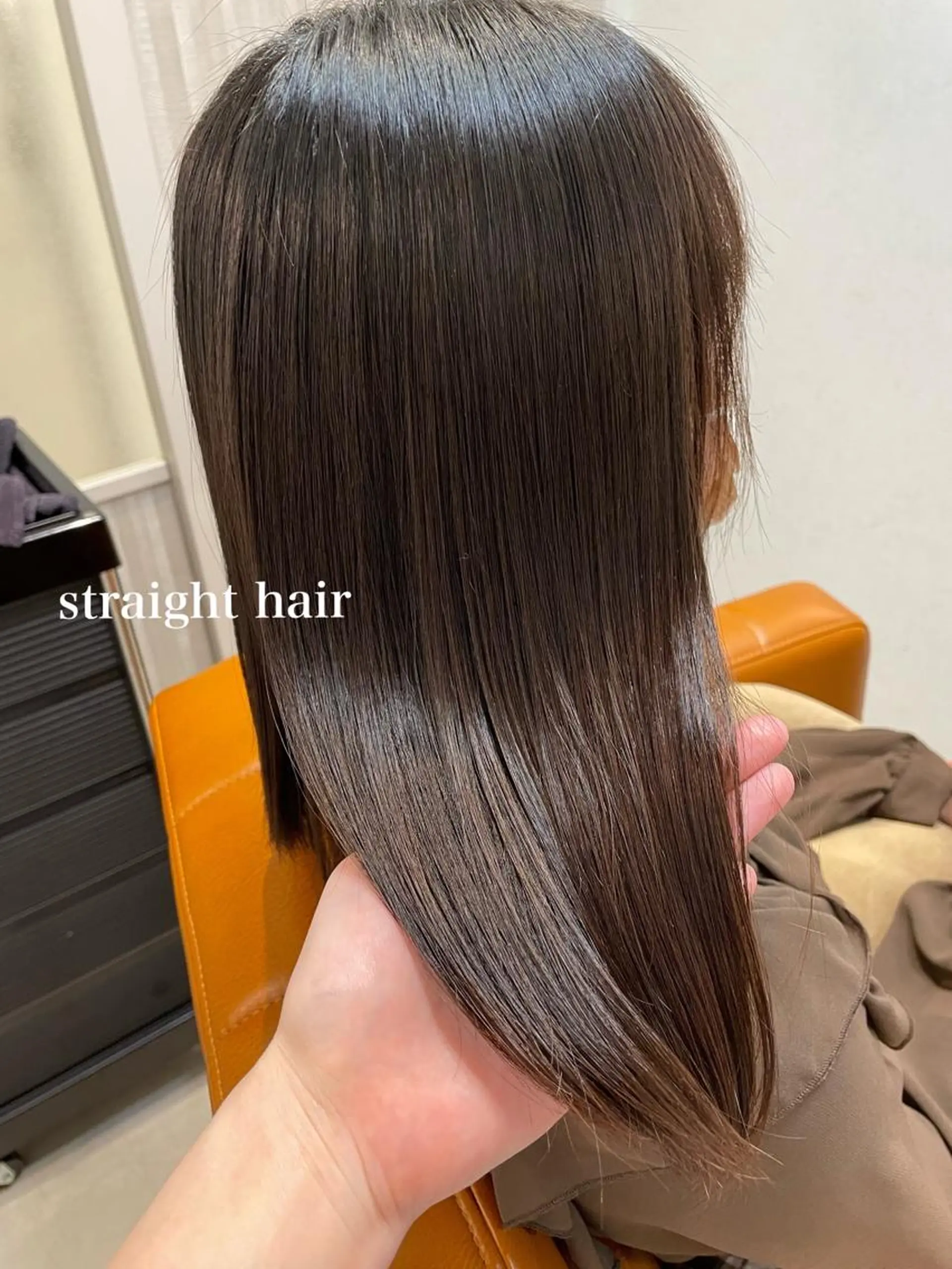 ミディアム カット 縮毛矯正 トリートメント 小松崎 結花のヘアスタイル