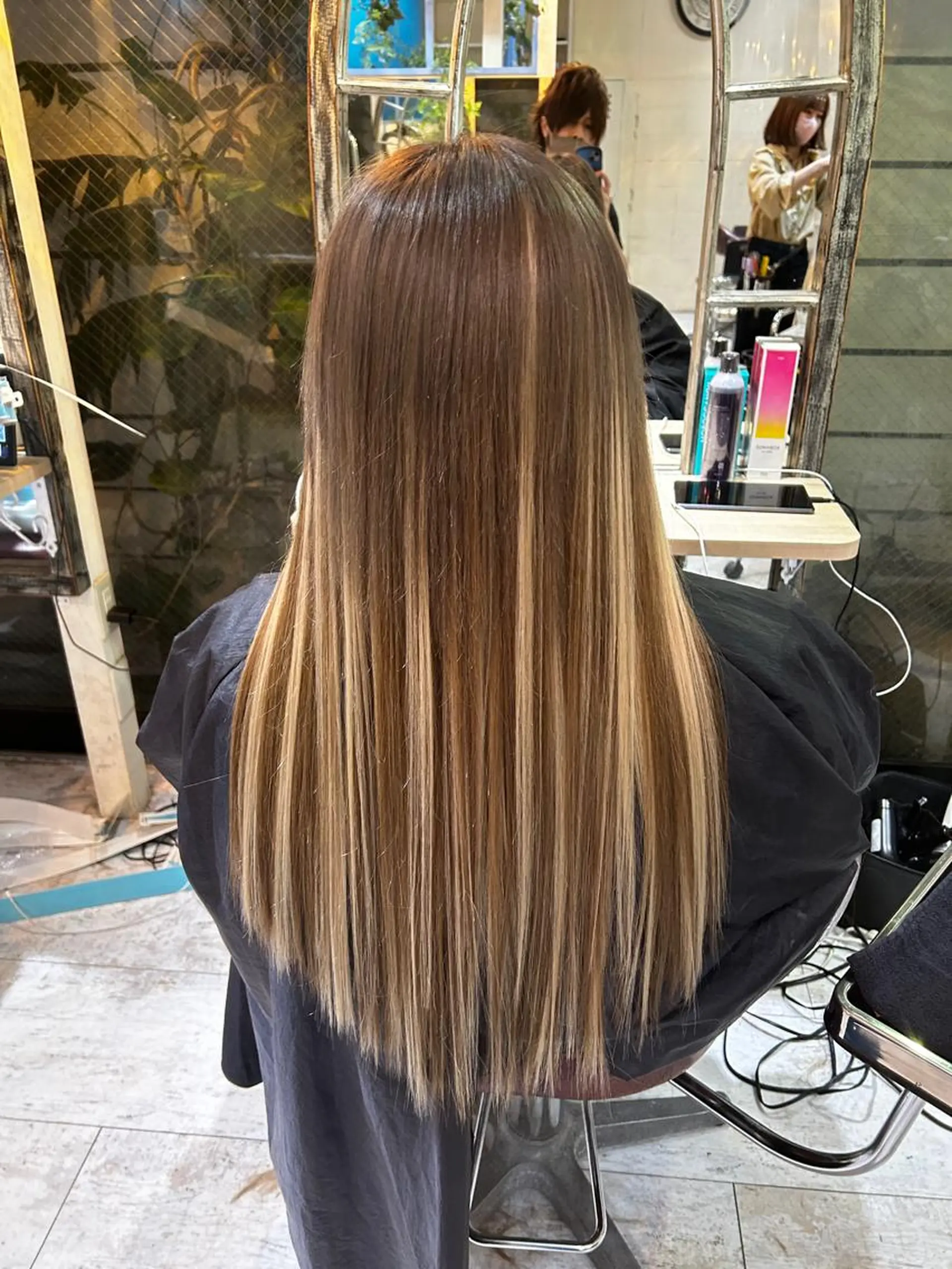 ロング カラー カット ヘアカラー トリートメント エクステ ササ キのヘアスタイル