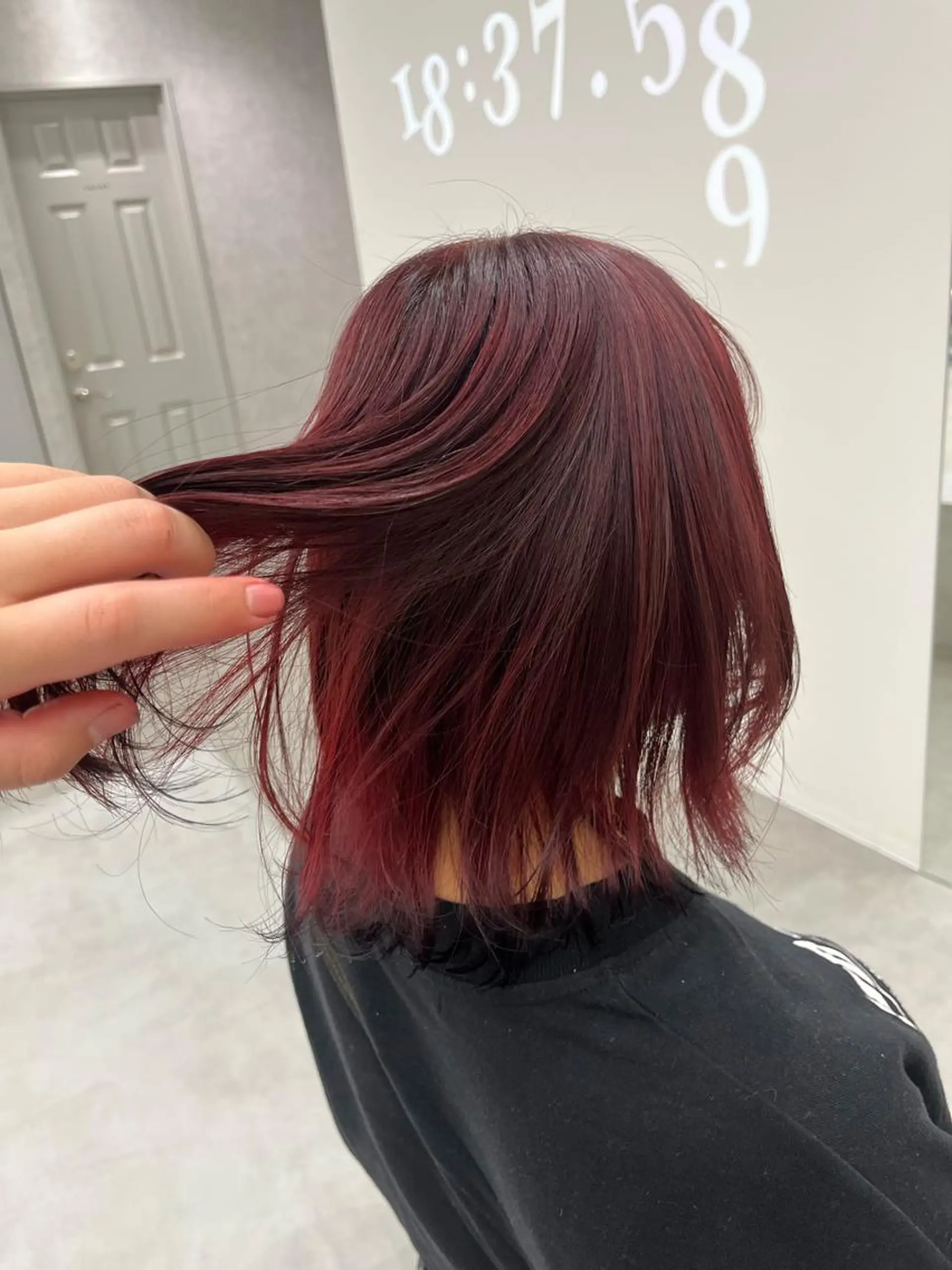 カラー ブリーチ ブリーチなしカラー レッドカラー dot .tokyo所属・中村 彩夏のヘアスタイル