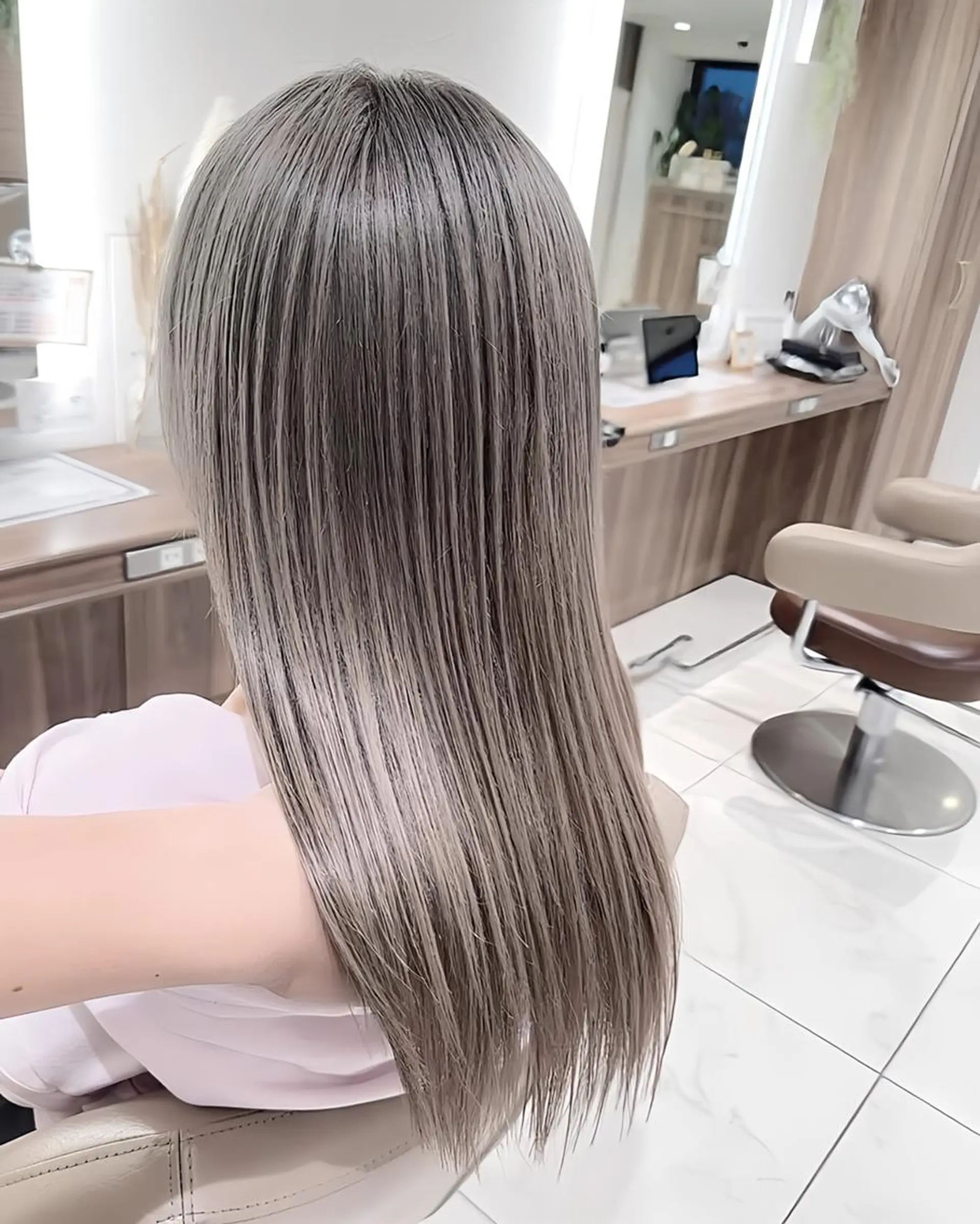 ロング カラー 髪質改善 ヘアカラー 渡邊楓果／髪質改善 ブリーチ/カラーのヘアスタイル