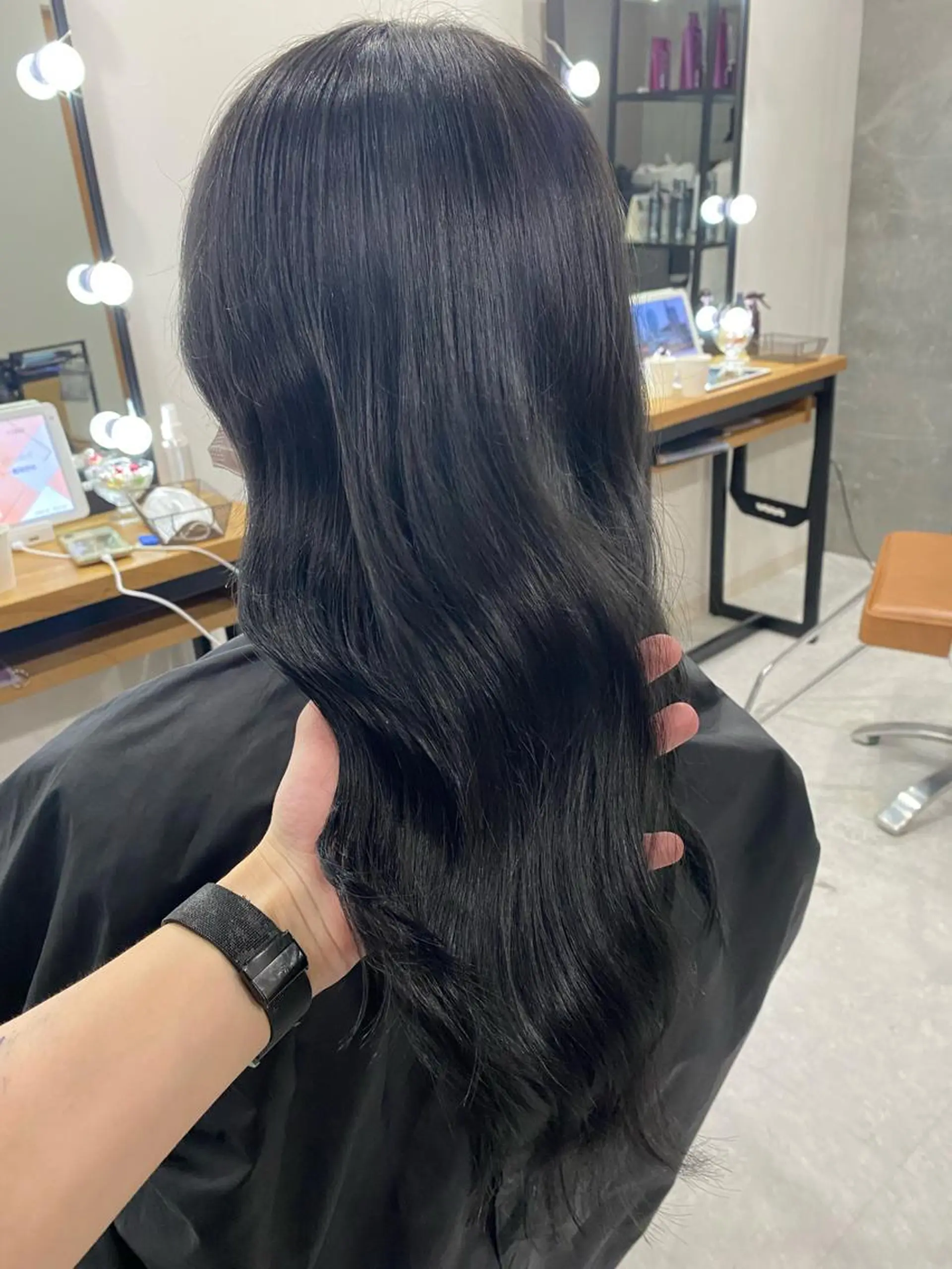 セミロング カラー ヘアアレンジ メンズ 韓国ヘア特化💍 tiam💍ブリーチのヘアスタイル