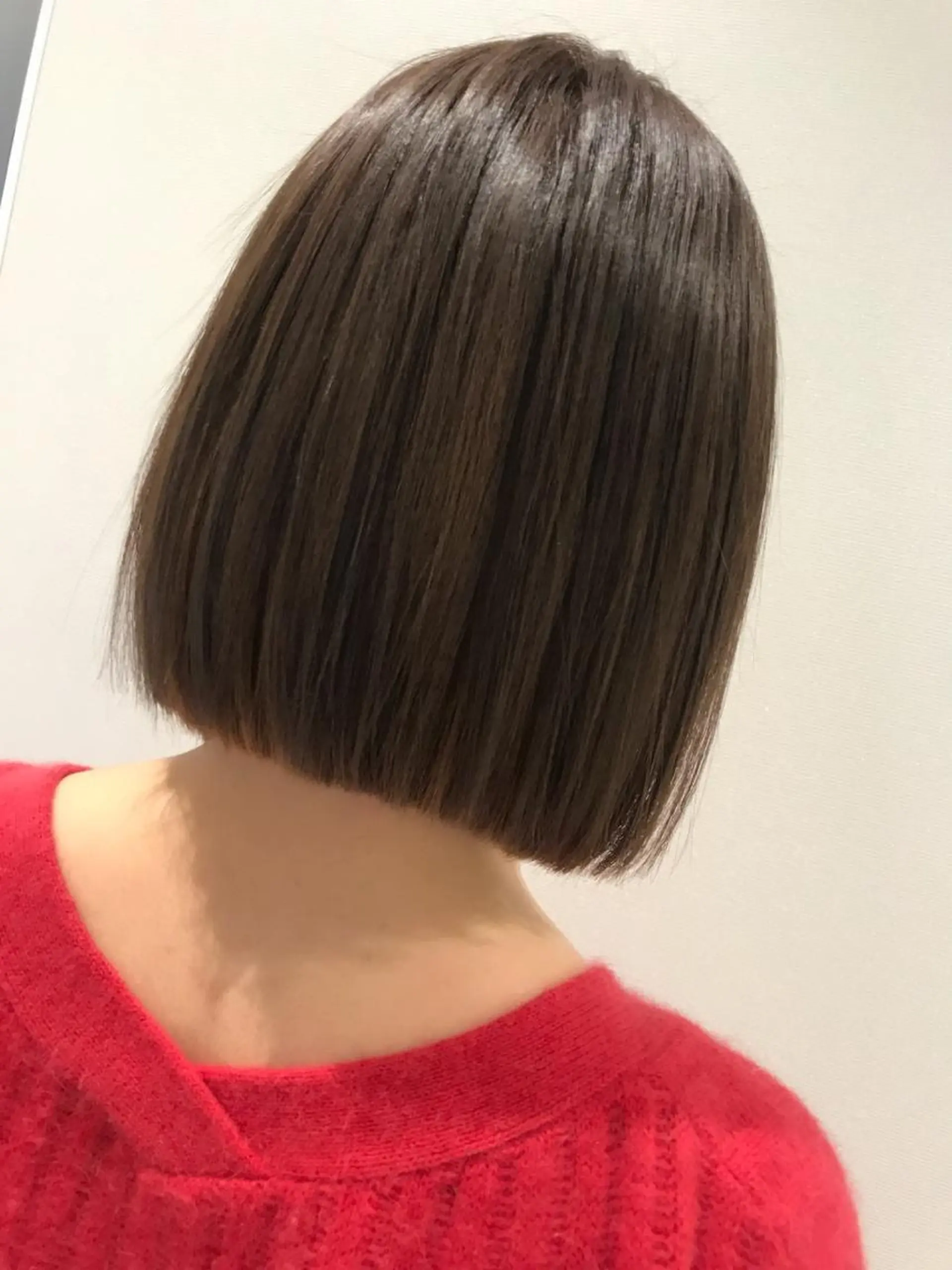 ミディアム ボブ カット ヘアカラー トリートメント 江崎 わか子のヘアスタイル