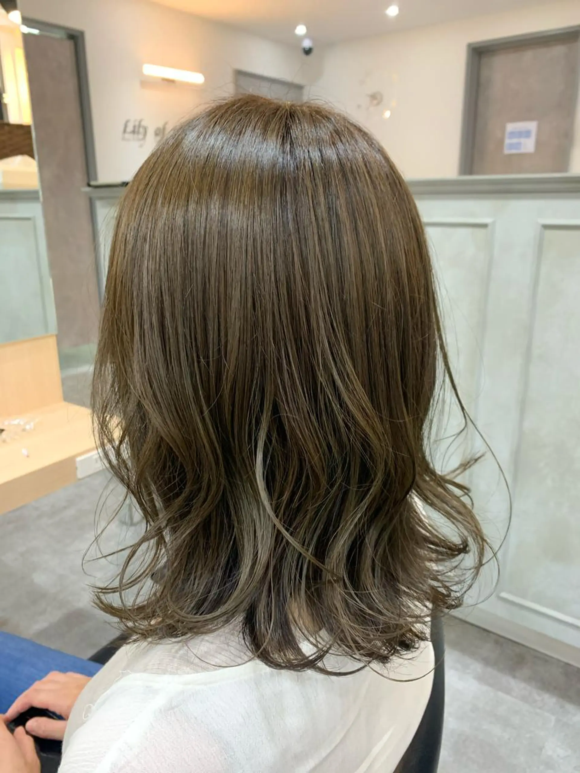 ミディアム カラー カット ヘアカラー トリートメント 髪質改善🩵艶髪 ストレート🩵山口のヘアスタイル