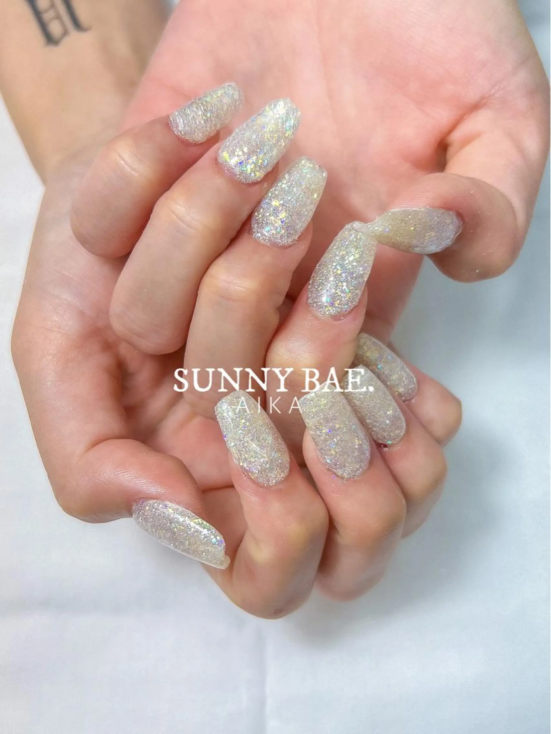 セミロング ネイル アートネイル キラキラネイル ロングネイル スカルプネイル ショートネイル SUNNY BAE.所属・Made By AIKAのネイルデザイン