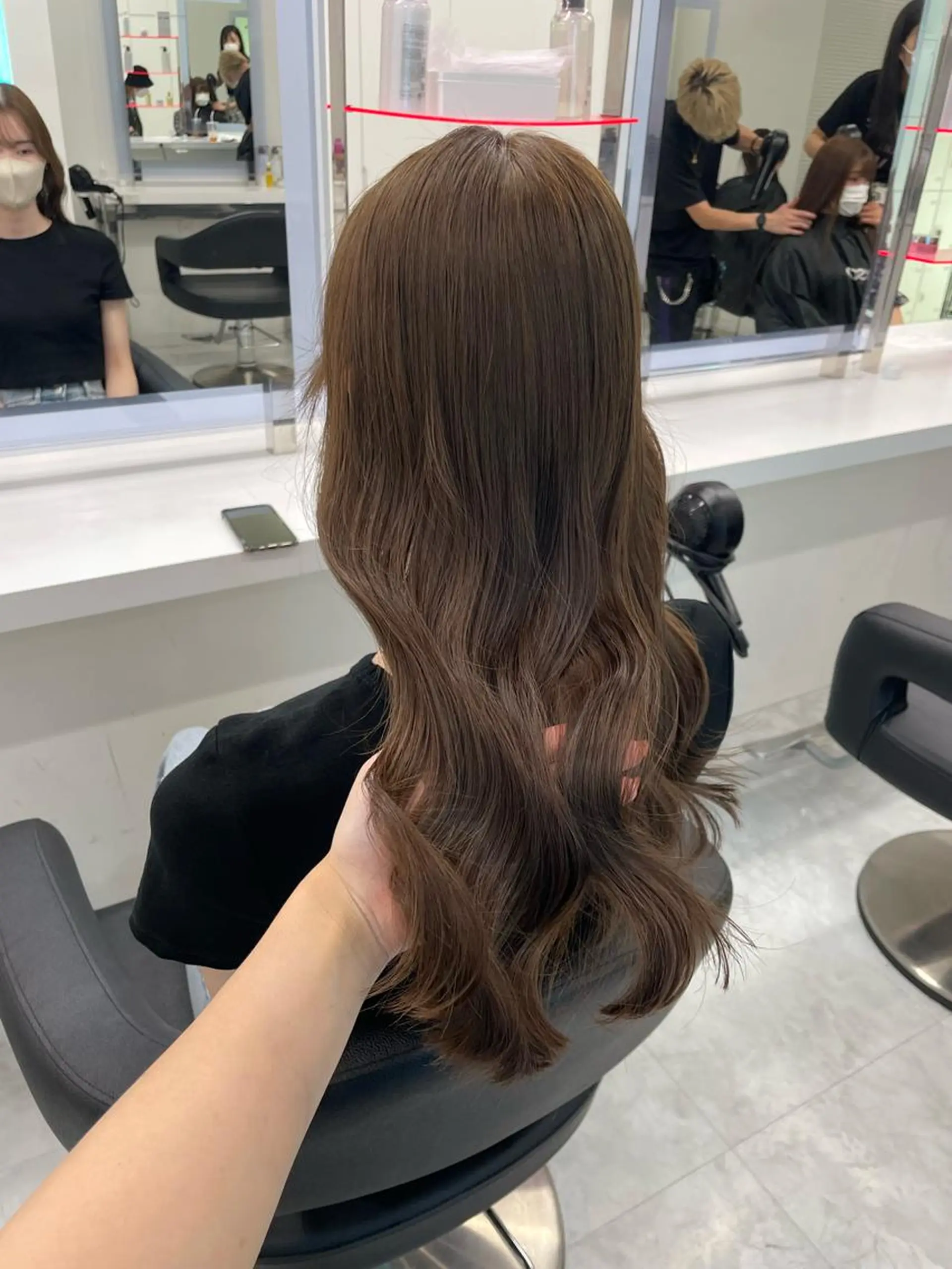 セミロング カラー ヘアアレンジ Ella所属・nana【艶髪】/ レイヤー/縮毛矯正のヘアスタイル