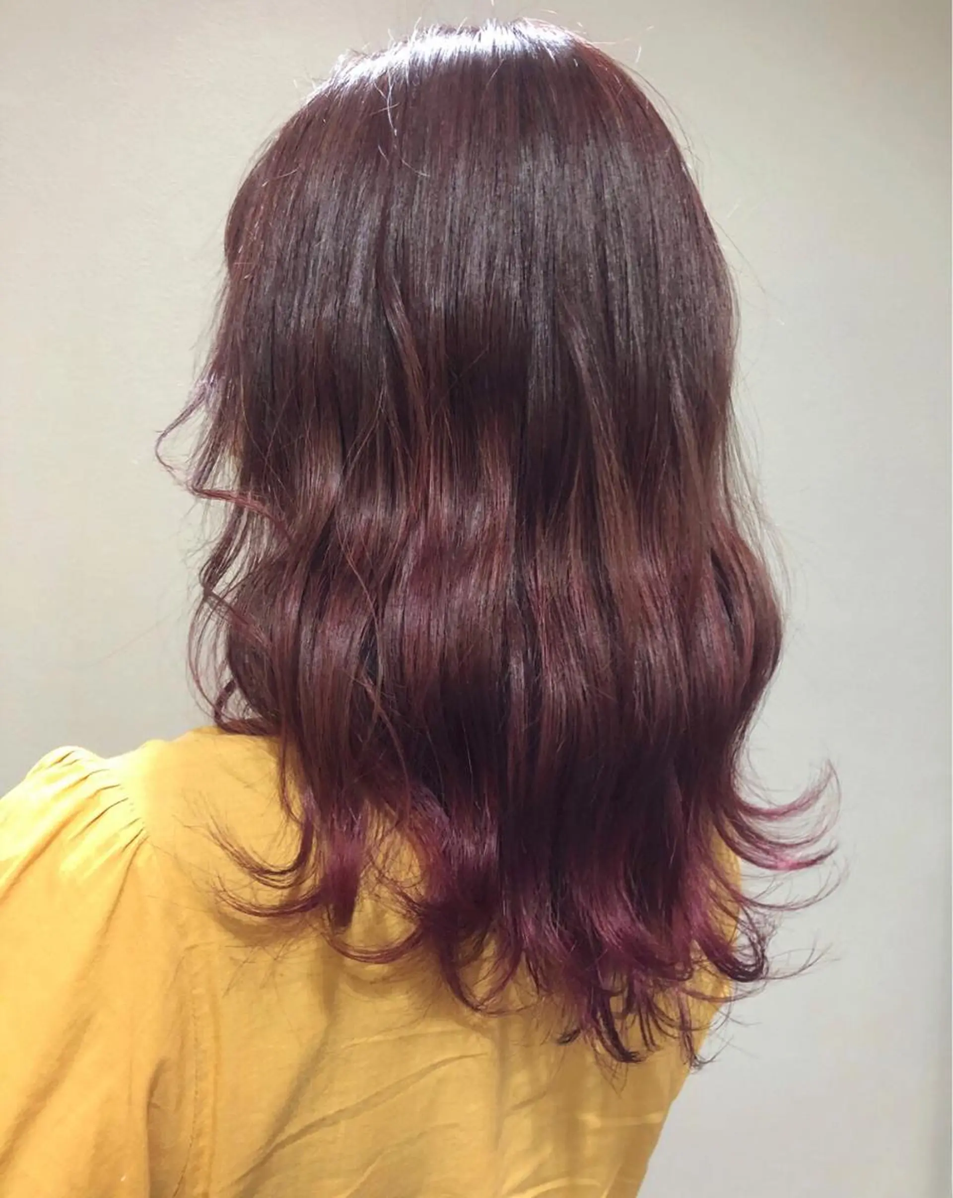 ロング カラー 唐澤 千尋のヘアスタイル