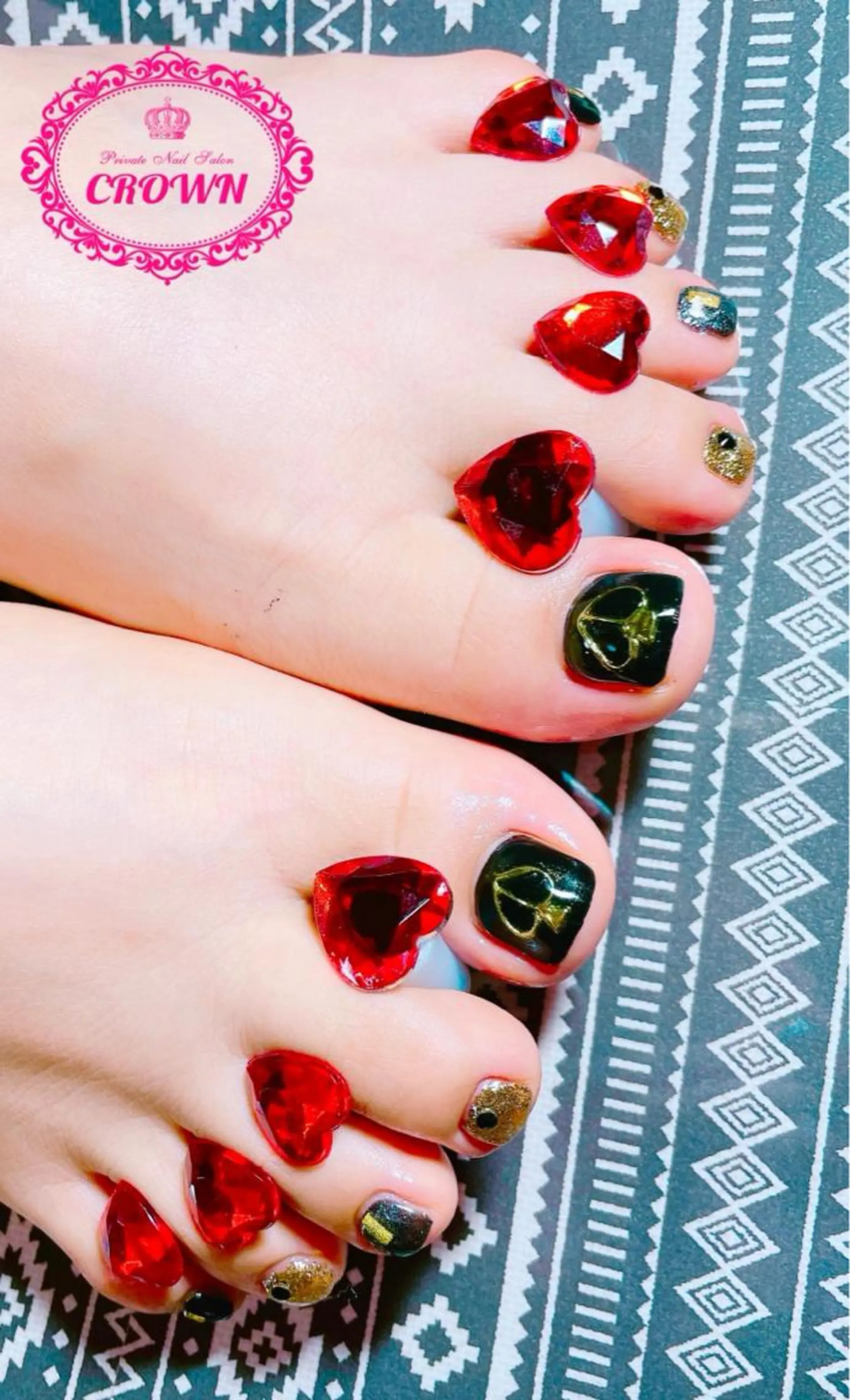 ネイル フットネイル CROWN プライベートサロンのネイルデザイン