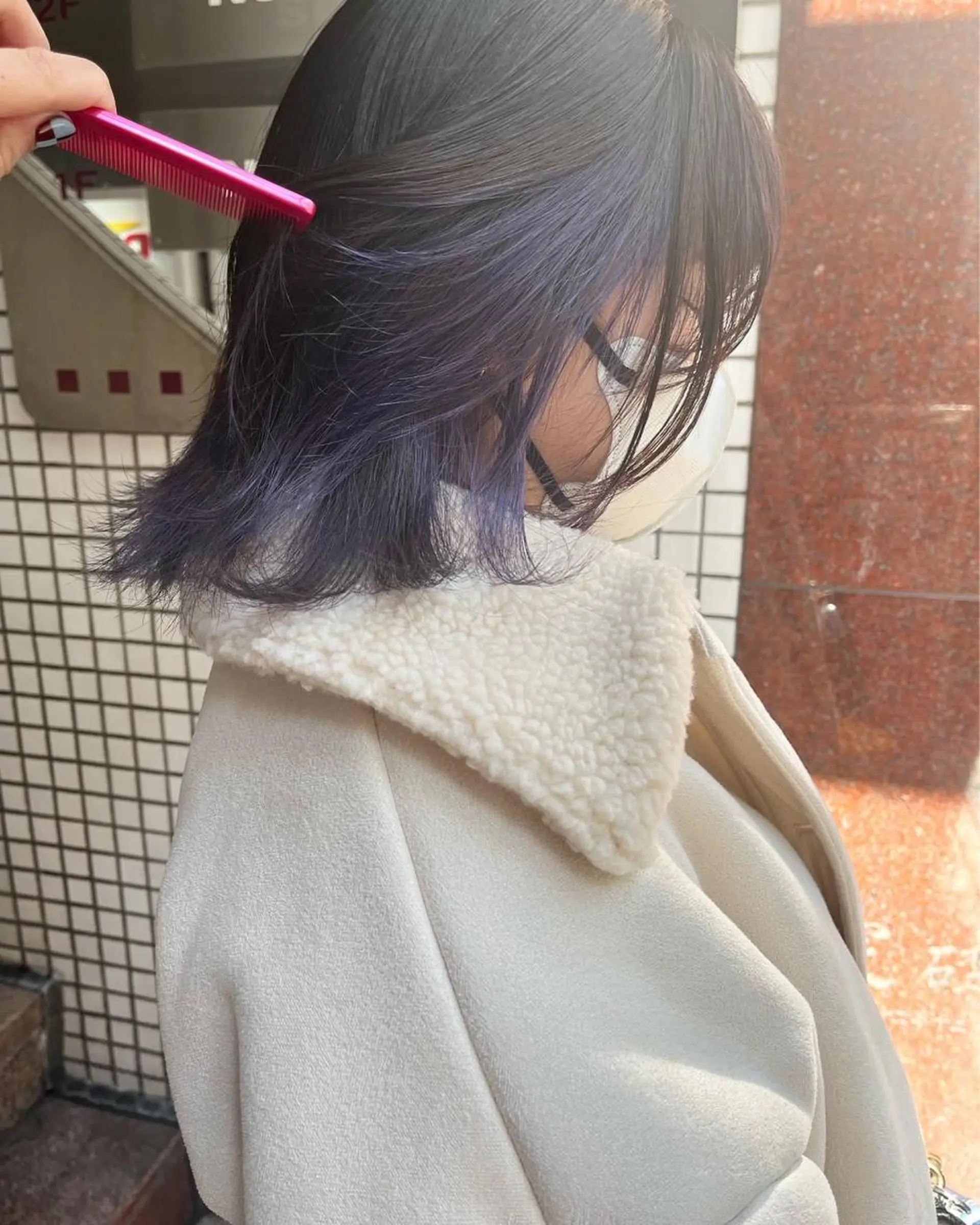 セミロング カラー ヘアアレンジ ブリーチ インナーカラー パープルカラー ヘアカラー トリートメント 🌷ボブ/髪質改善 ストレートのヘアスタイル