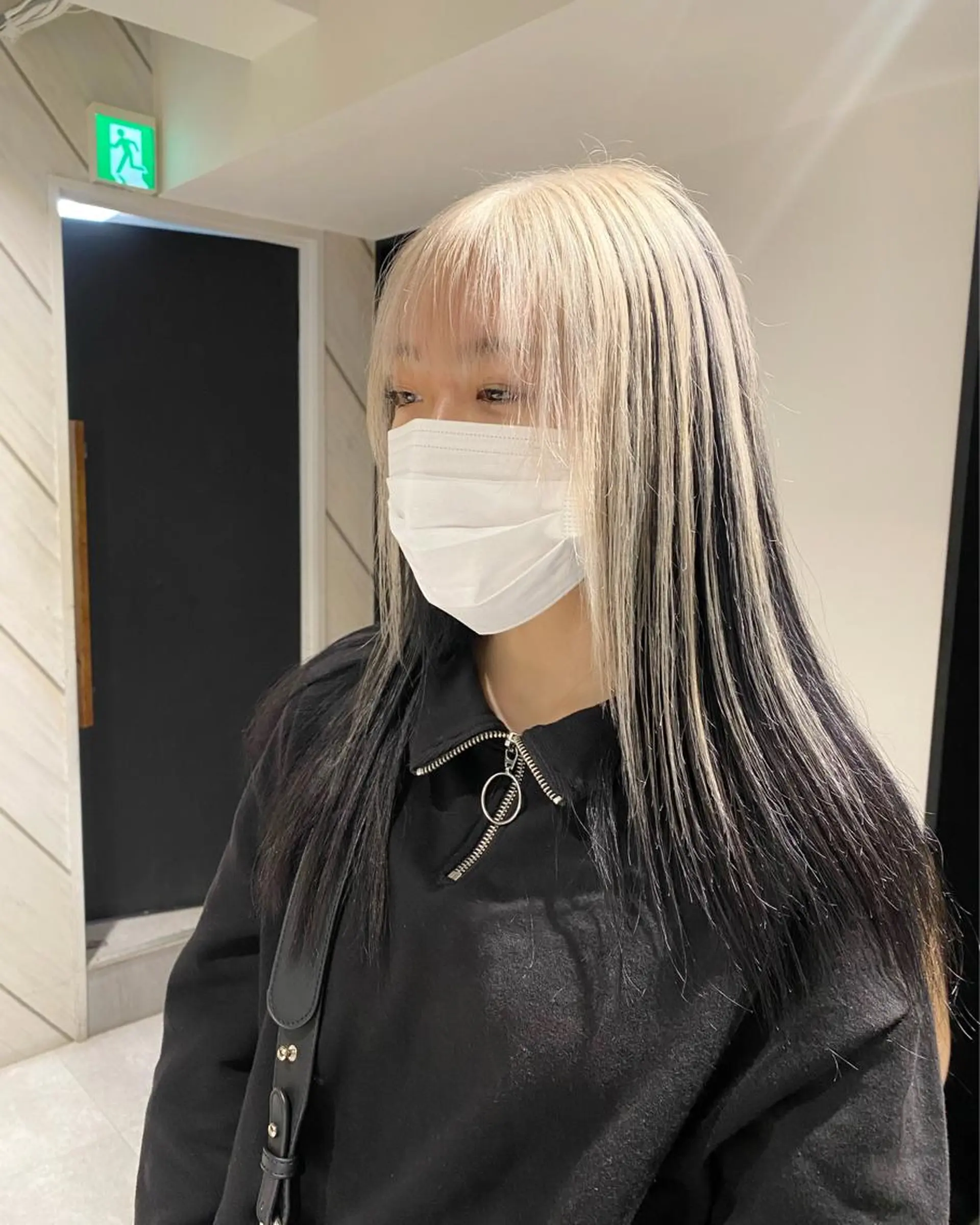 ミディアム デザイン🥇複雑履歴 ハイトーン特化のヘアスタイル