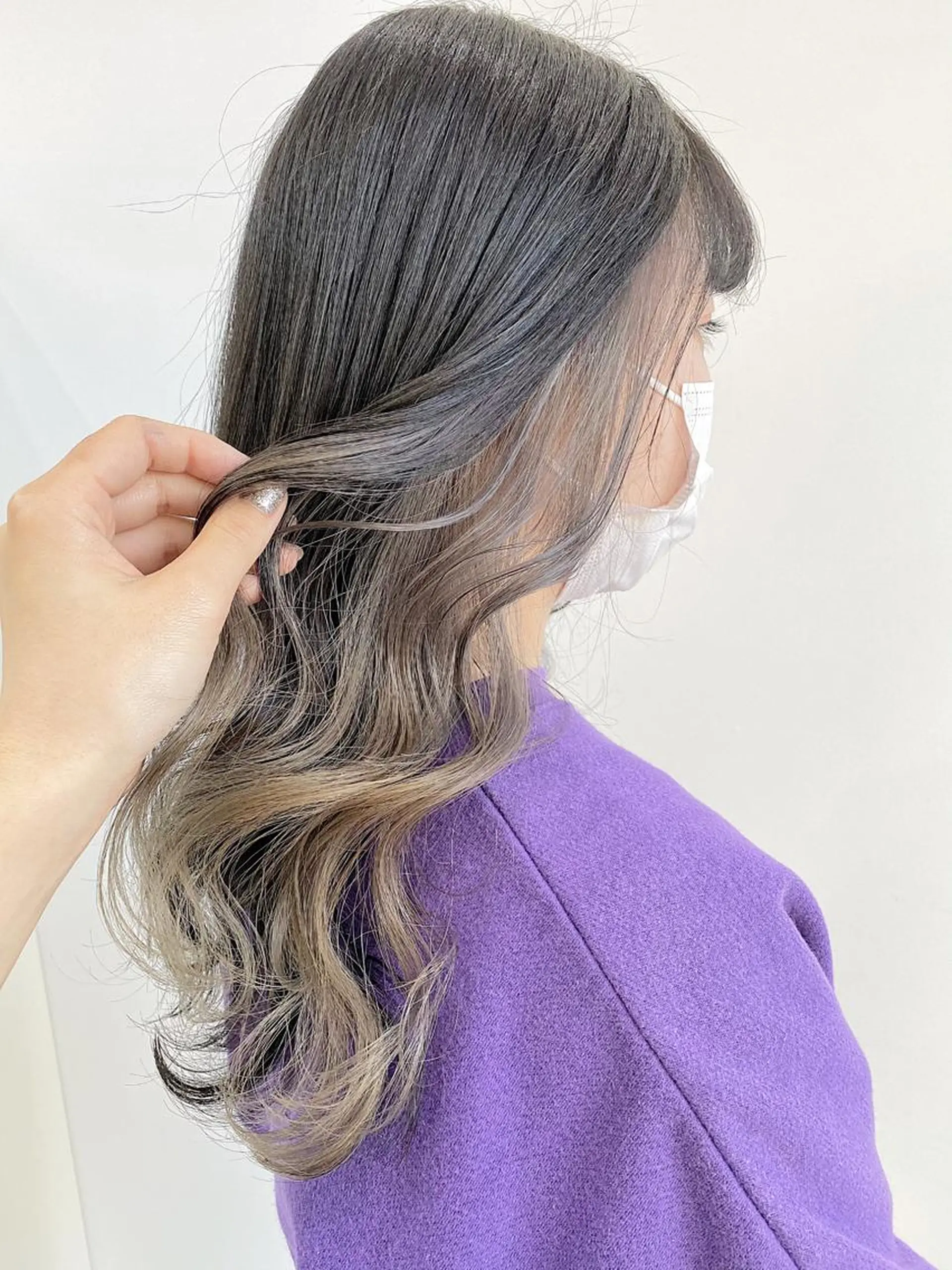 セミロング カラー ヘアアレンジ ベージュカラー ブリーチ ホワイトベージュ レイヤー/ハイトーン 🧸SENAのヘアスタイル