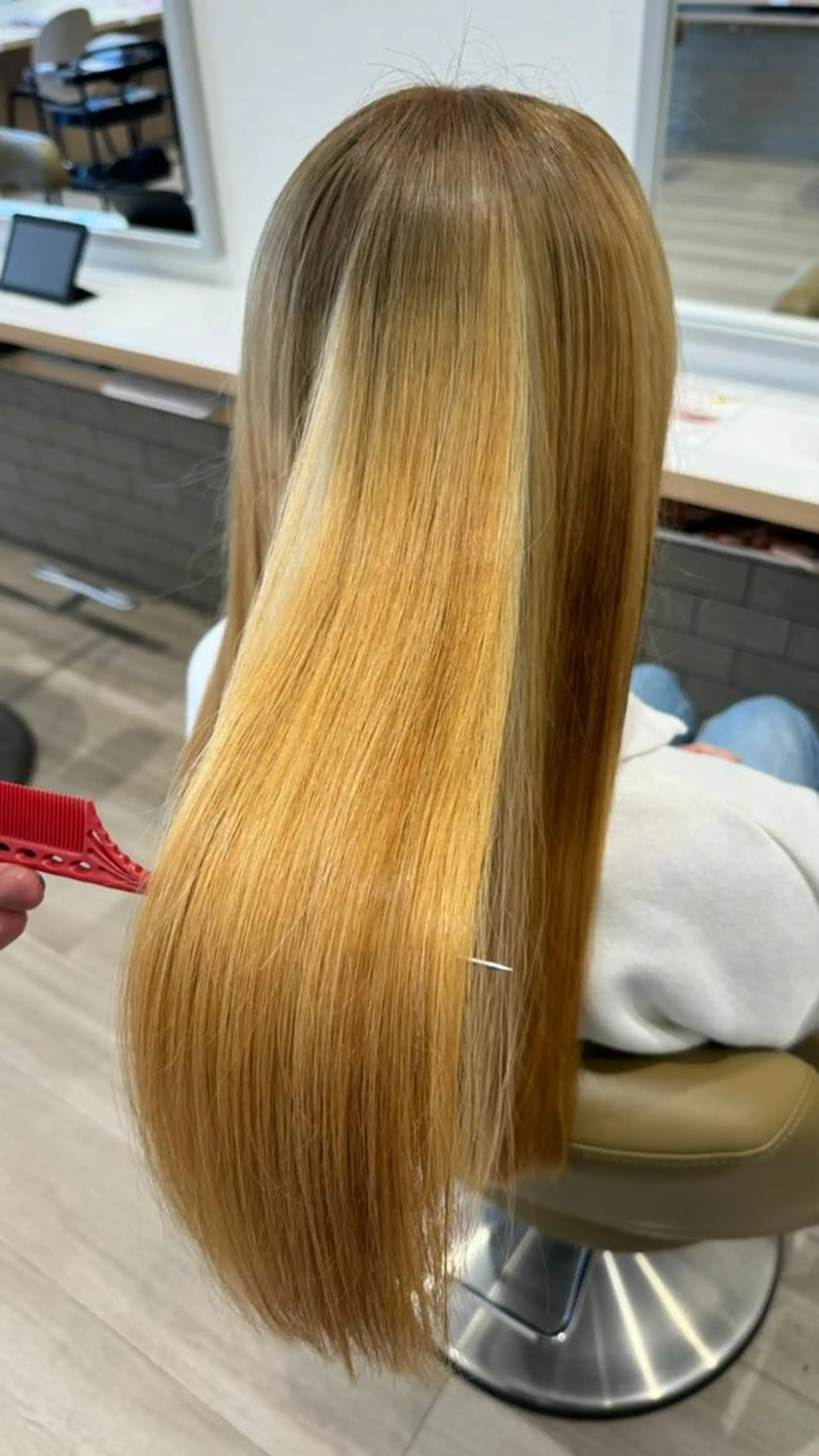 ロング ルクール柏崎店　亀山 由樹のヘアスタイル