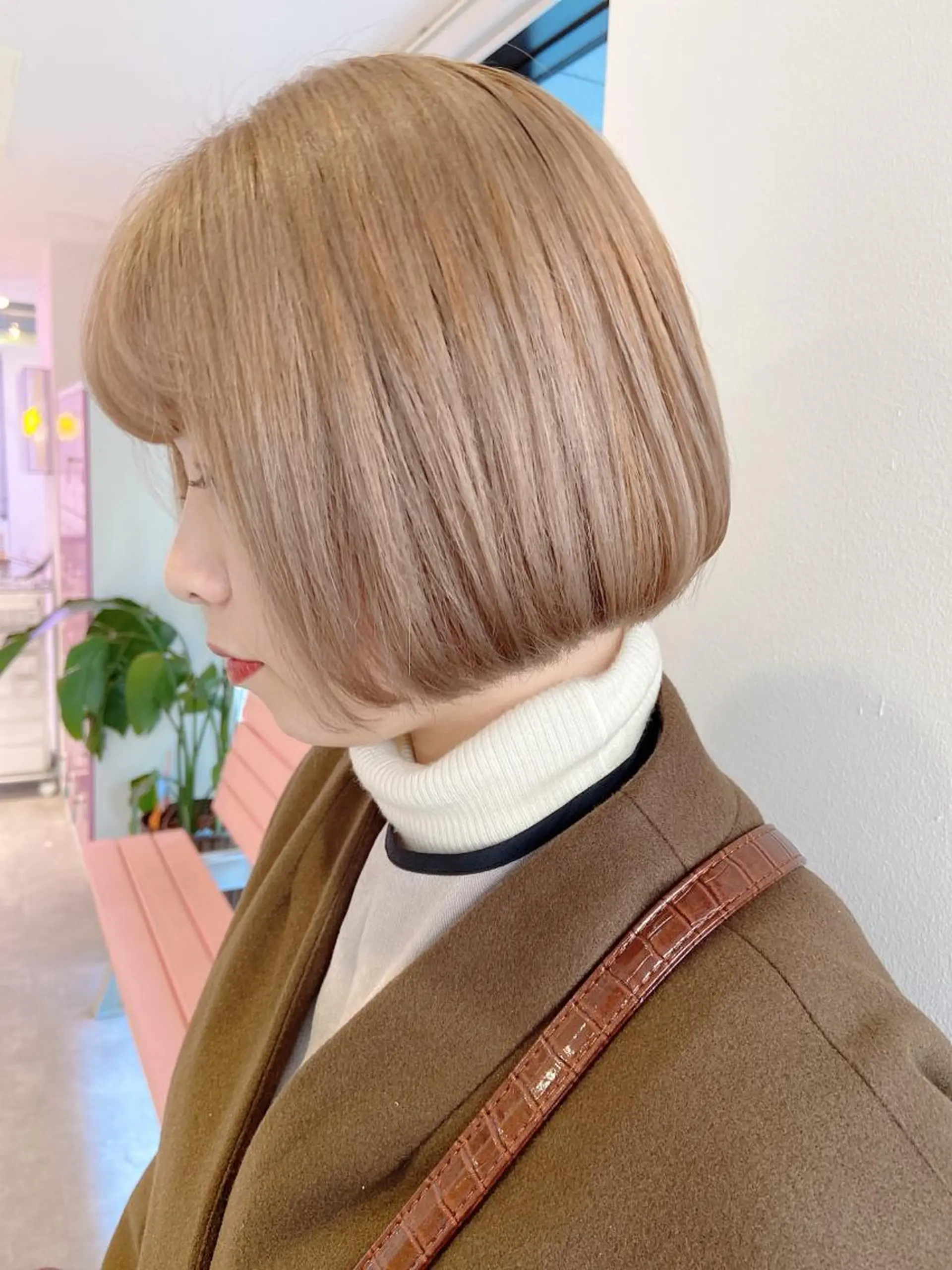 ショート カラー ヘアアレンジ ベージュカラー レイヤーカット指名 No.1💖マユカのヘアスタイル