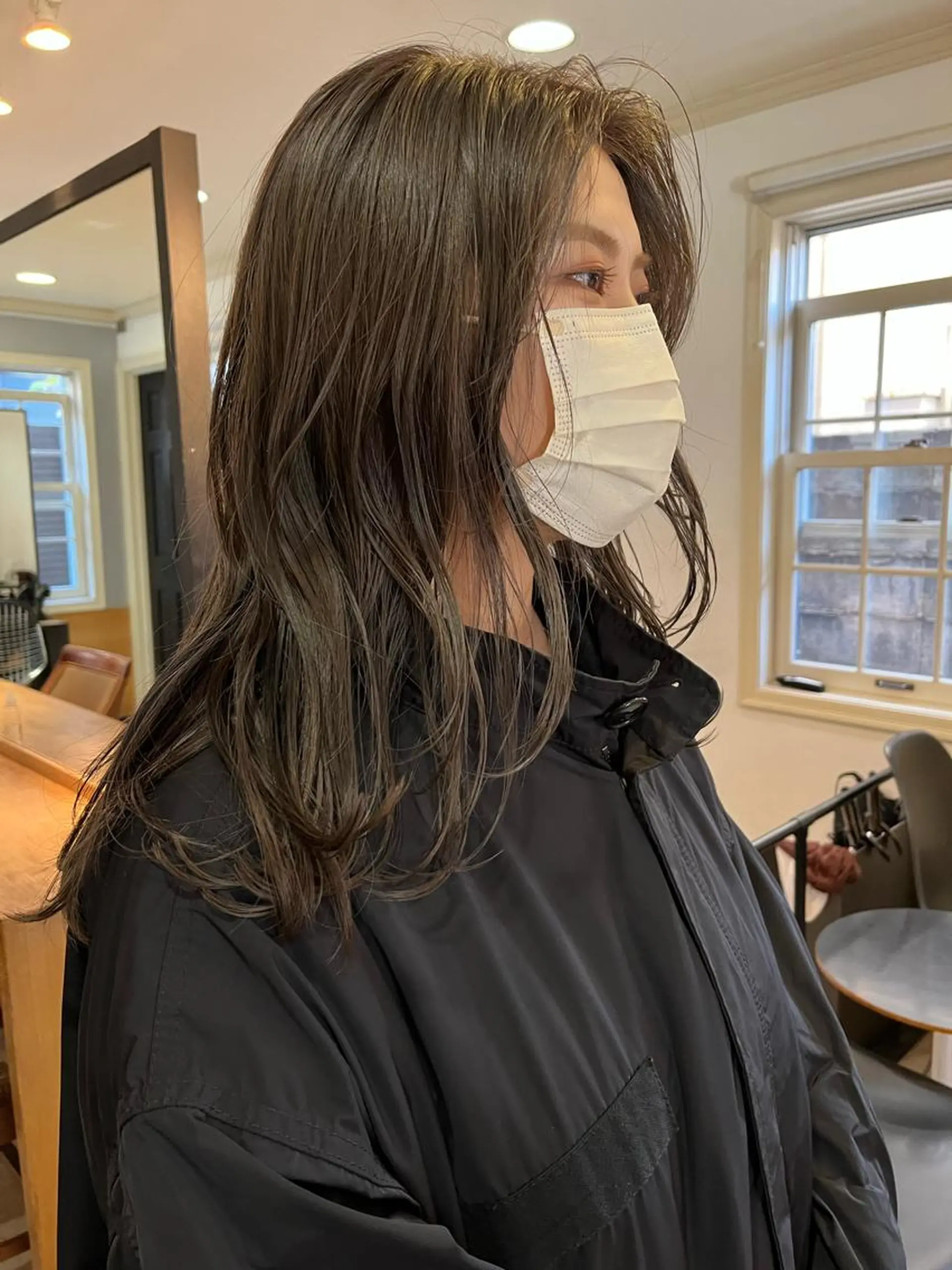 セミロング カラー NOUN所属・eri kinjoのヘアスタイル