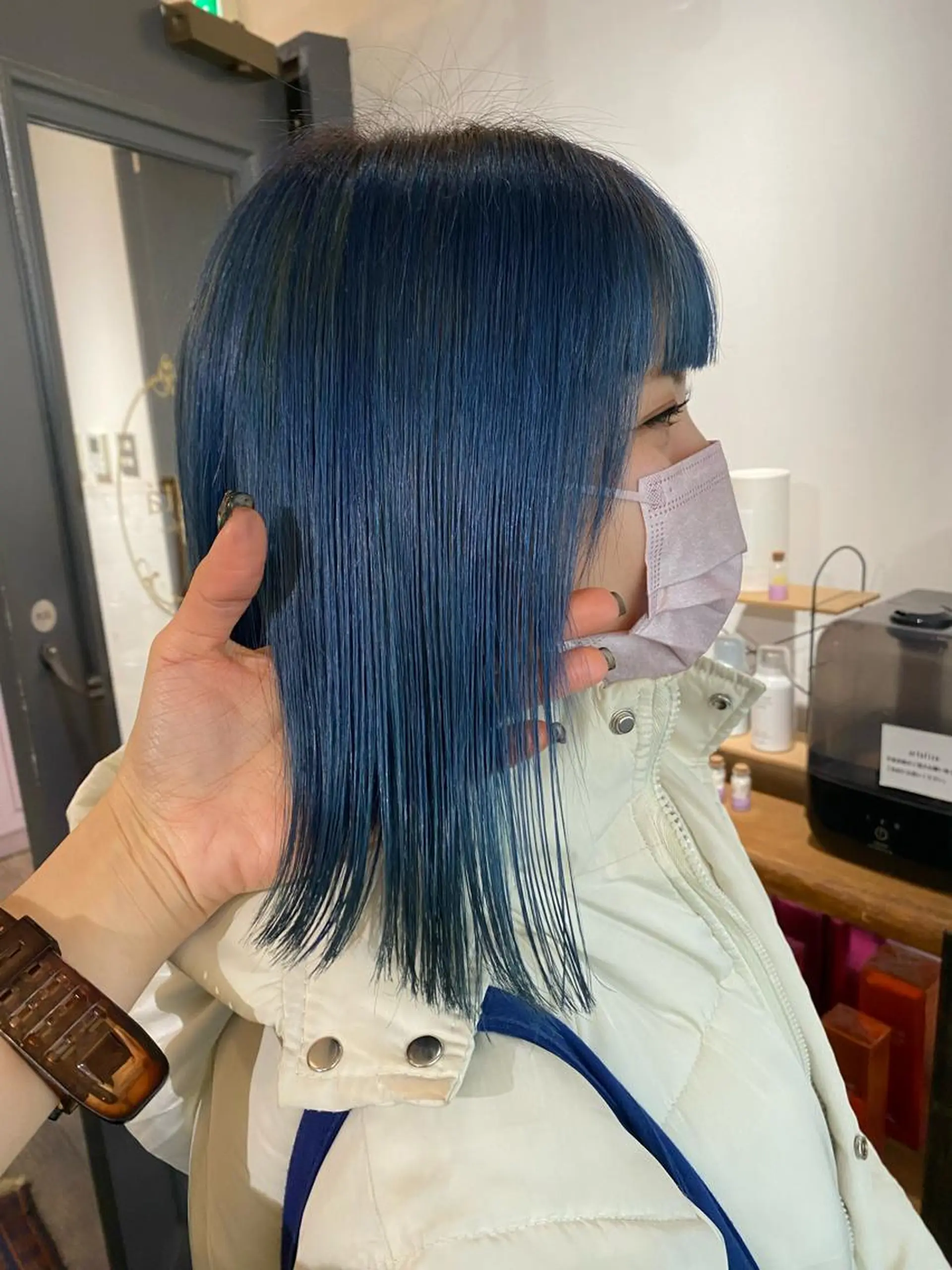 ミディアム カラー カット ヘアカラー トリートメント 梅田ハイトーン チダ ヒナノのヘアスタイル