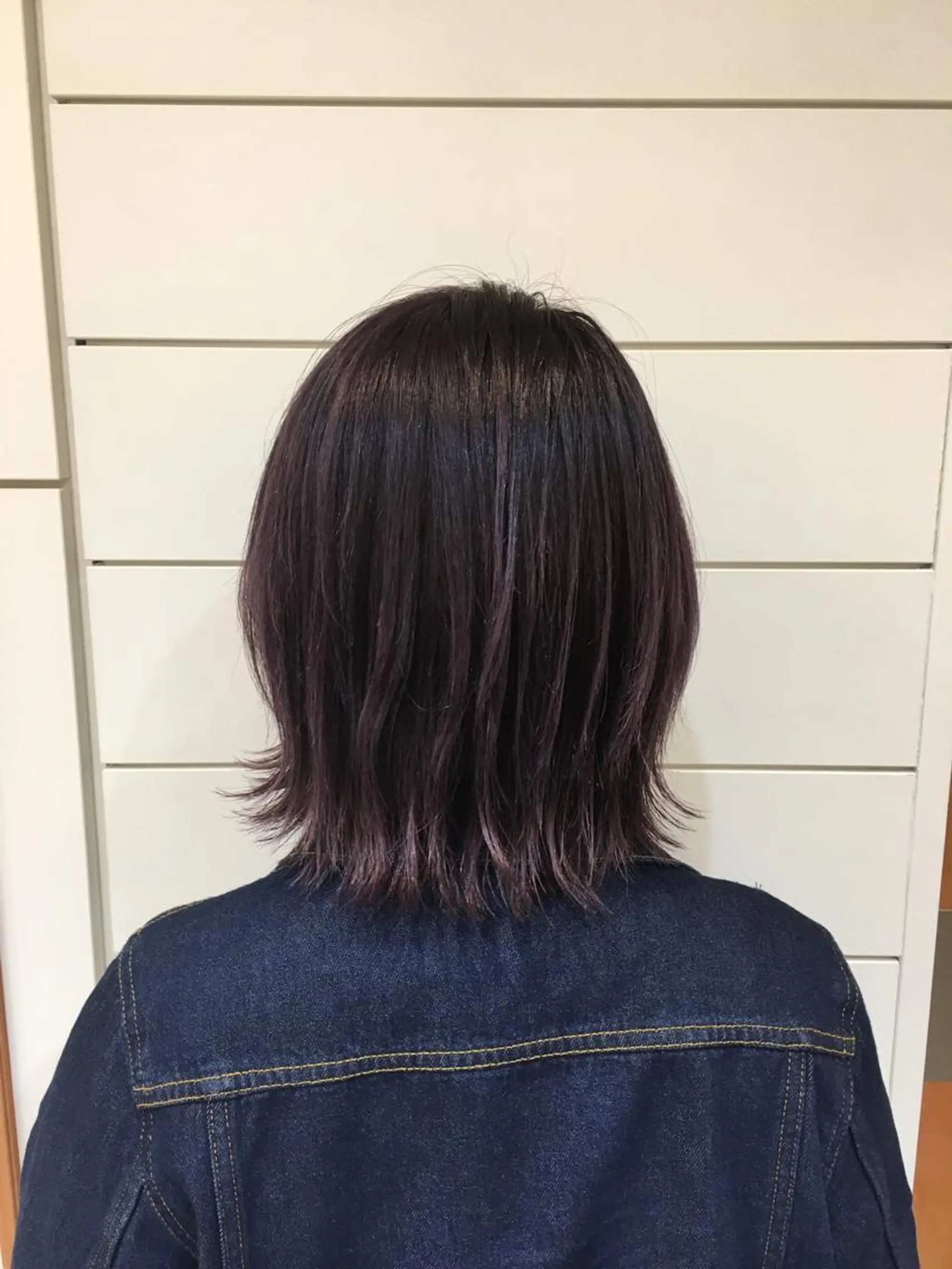 ショート ミディアム セミロング アッシュ パープルカラー 鍵山 千秋のヘアスタイル